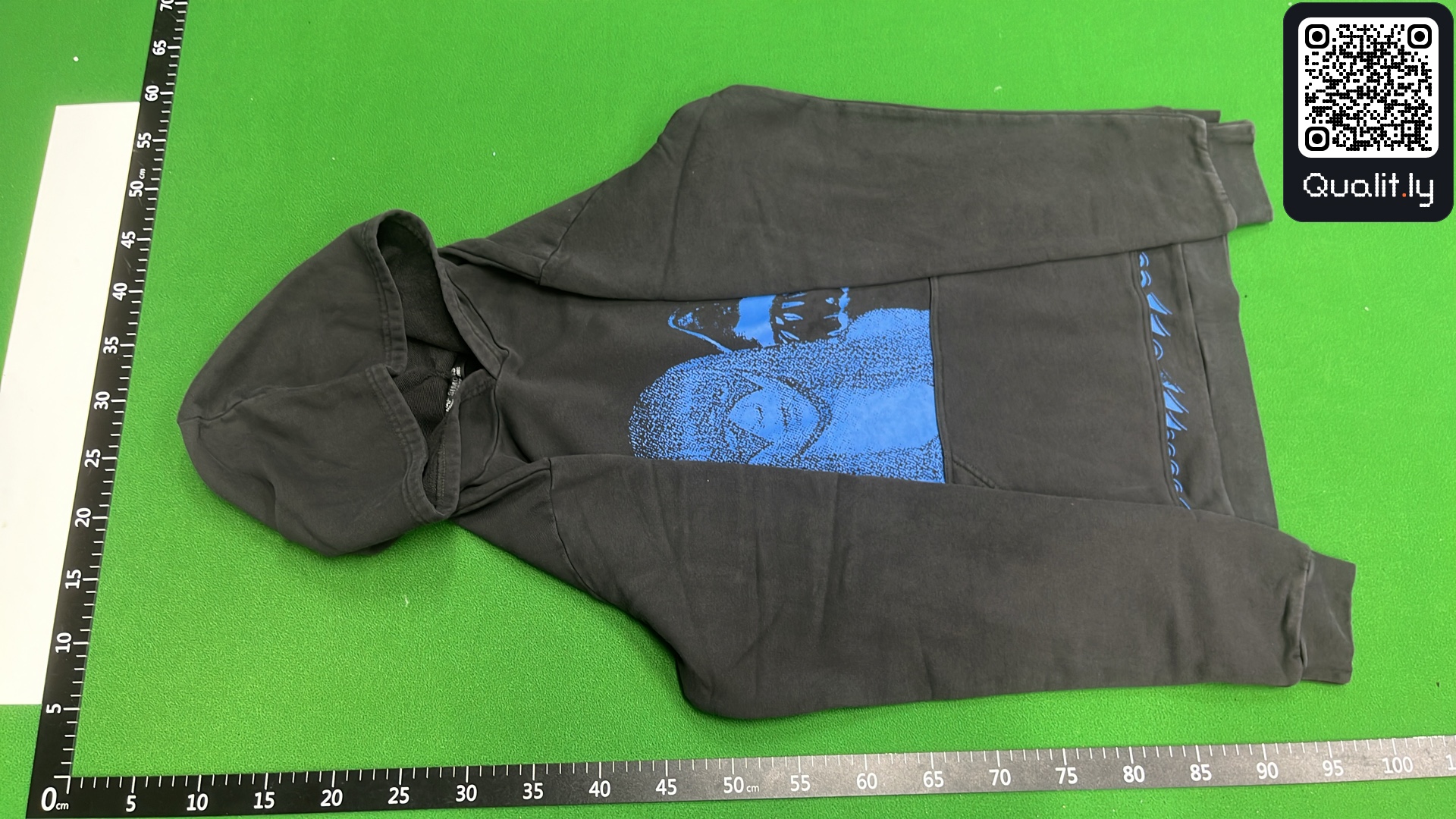 Bluza z kapturem — zdjęcie QC 2 z 31