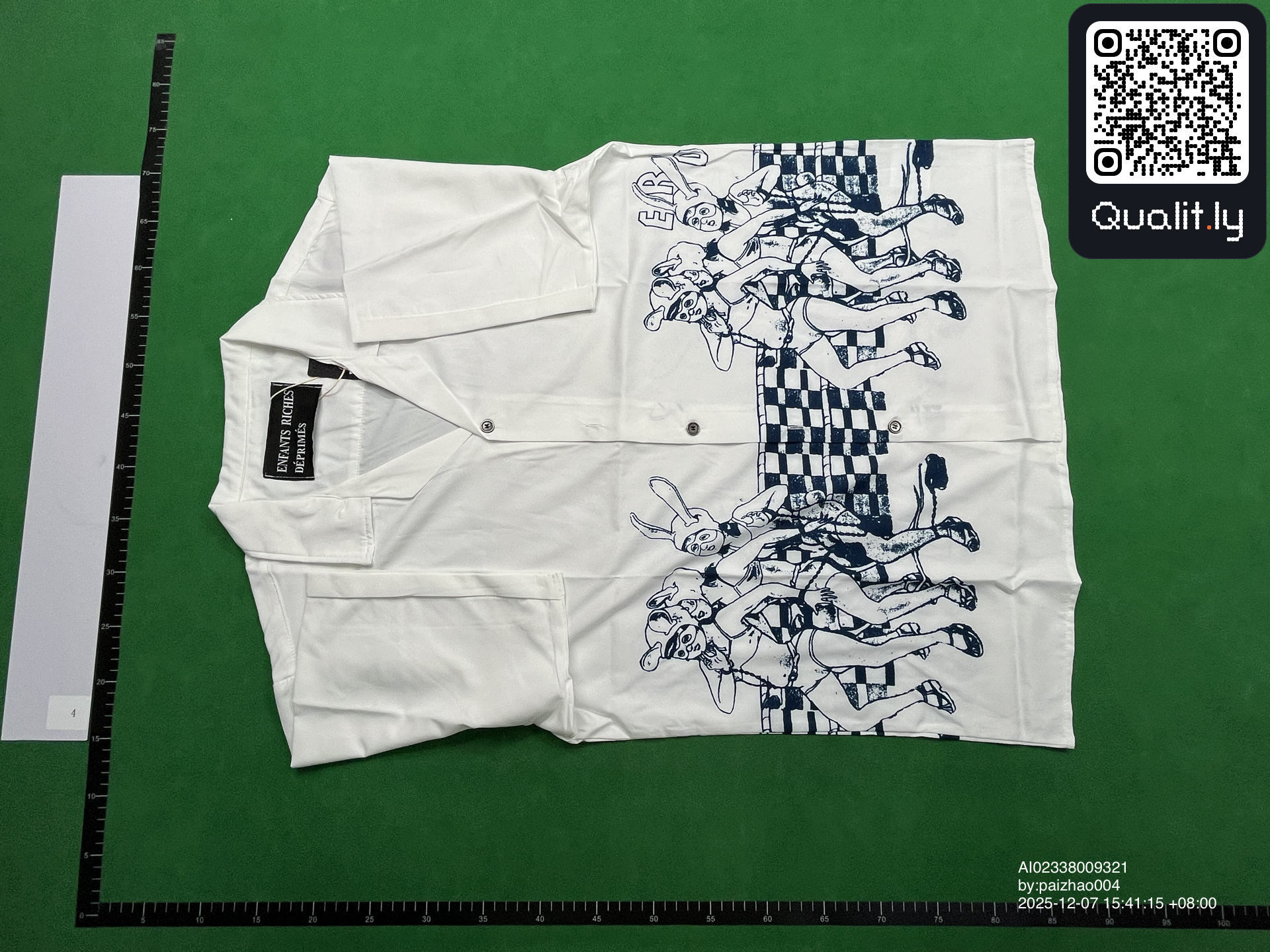T-shirt — foto QC 3 di 18