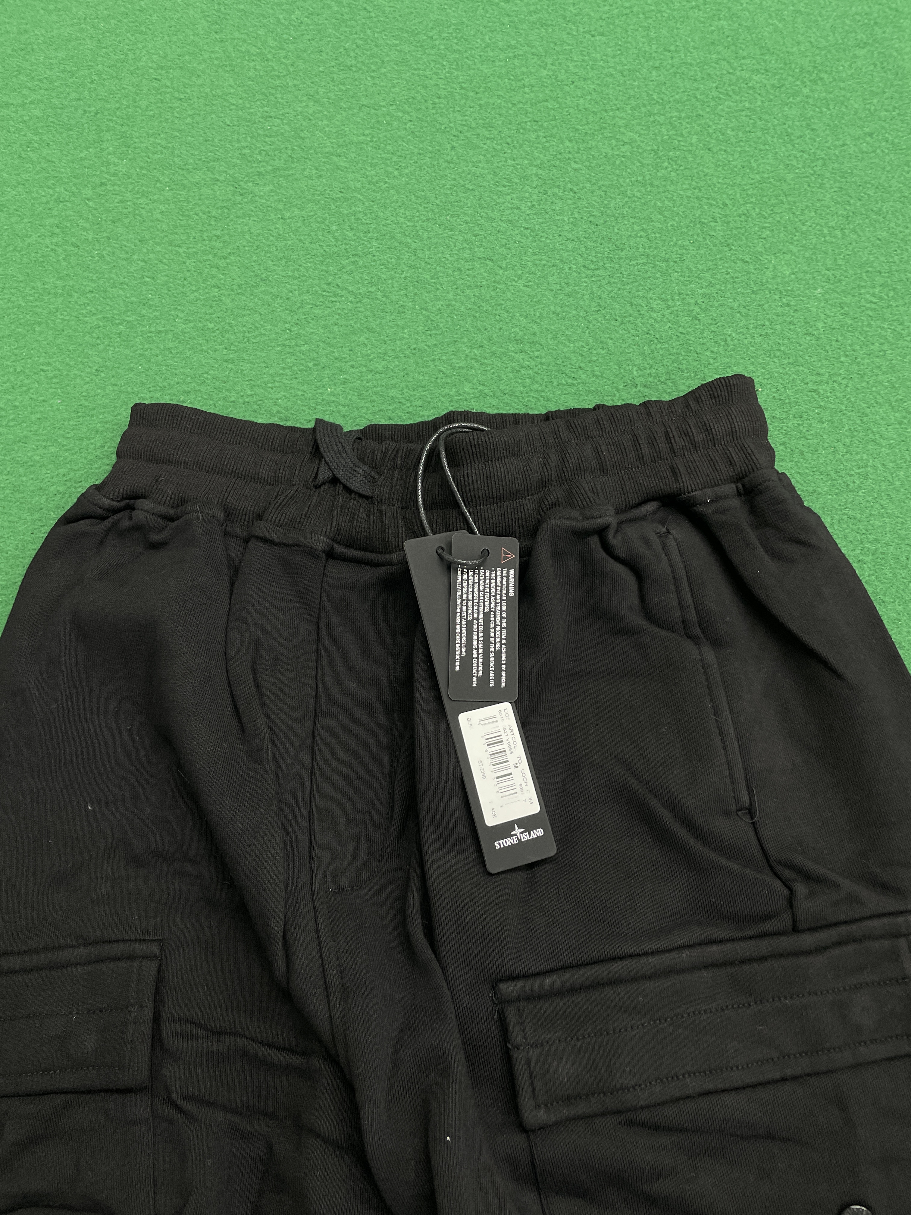 Pants QC photo 2 of 26