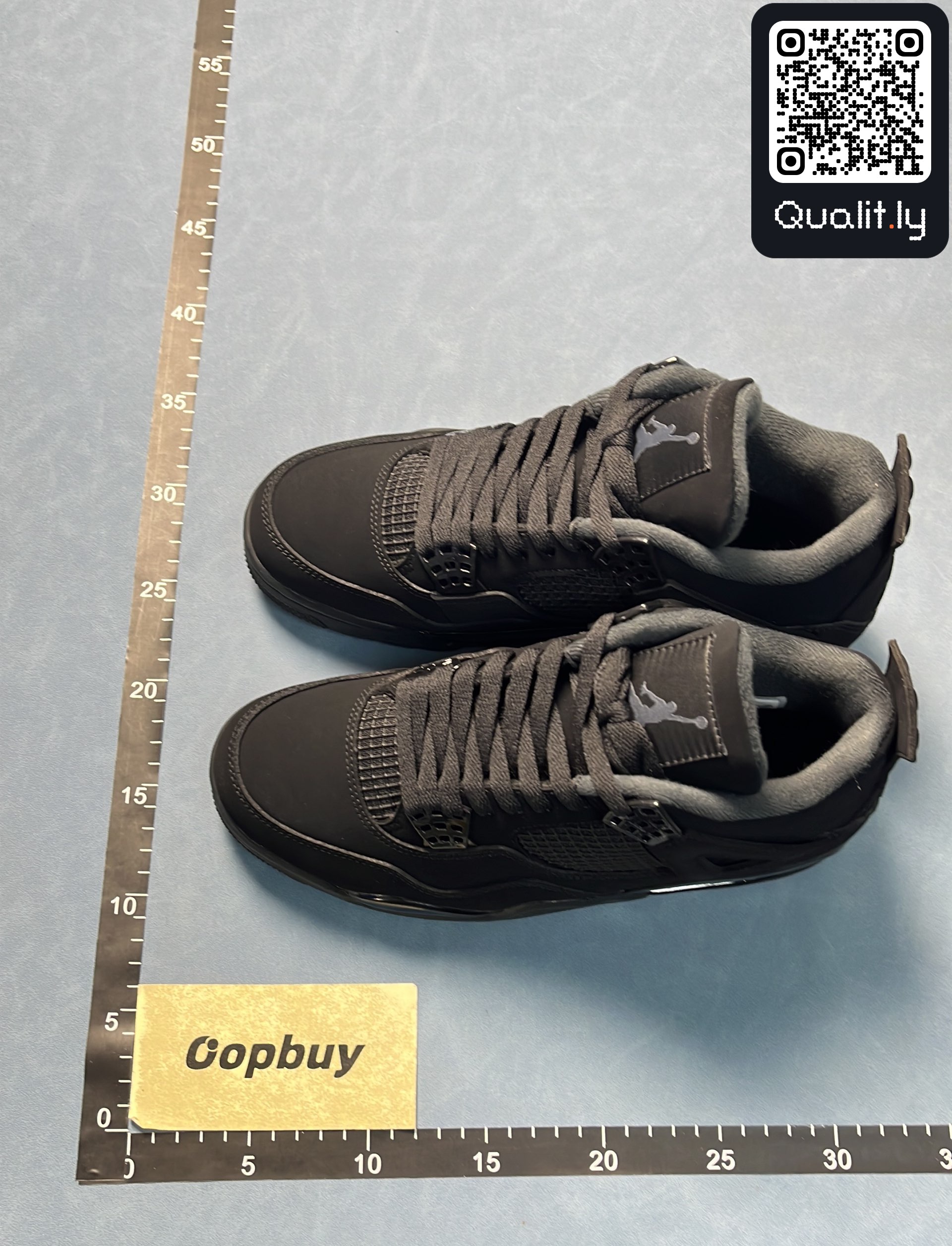 Sneakers QC photo 3 of 149