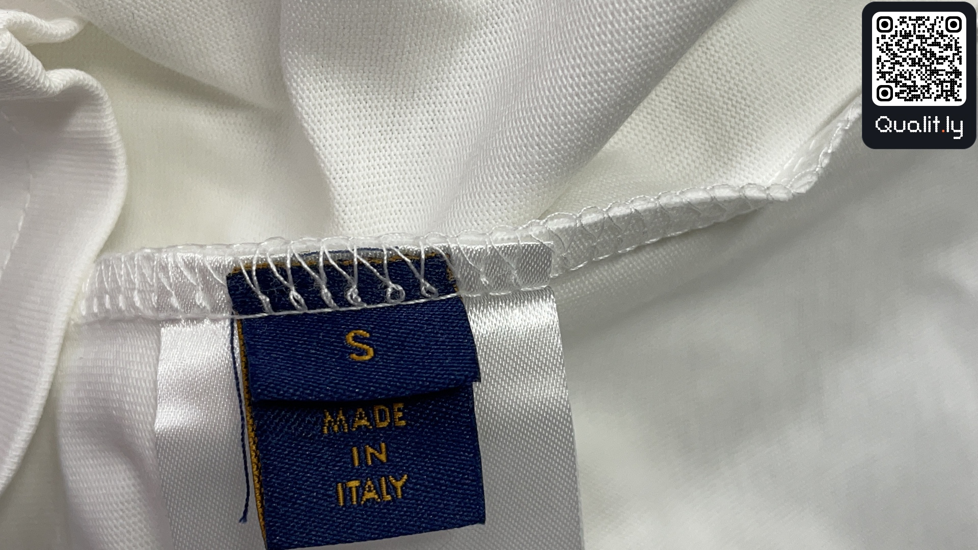 Tricou — fotografie QC 1 din 16
