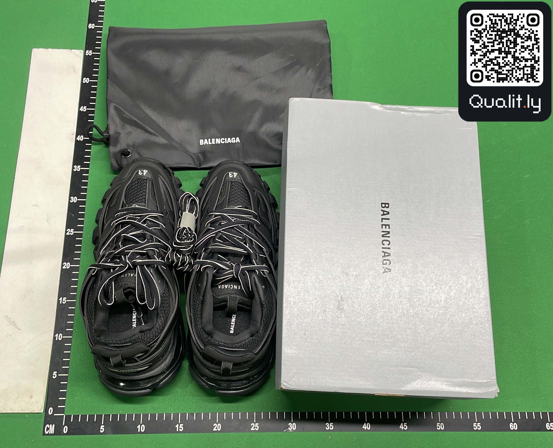 球鞋 QC 照片 1 / 18
