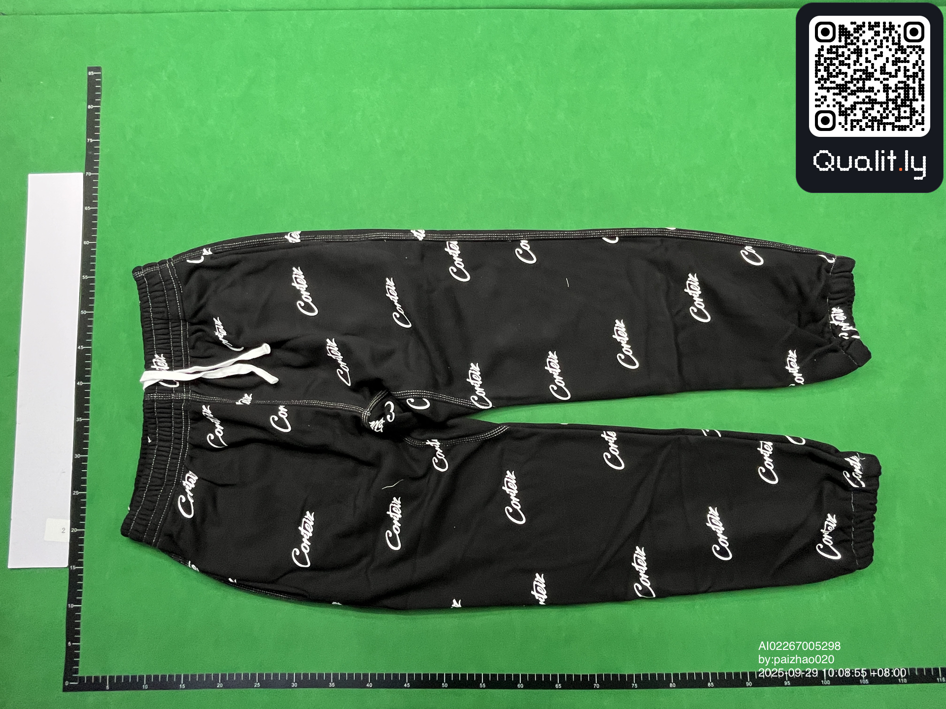 Pantalon — photo QC 3 sur 8