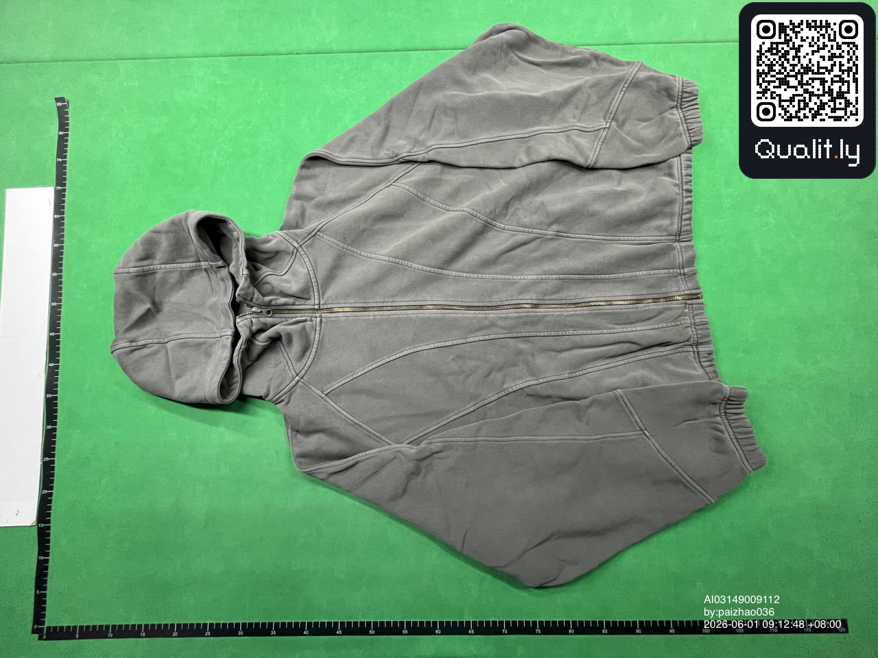 Hoodie QC photo 3 of 4