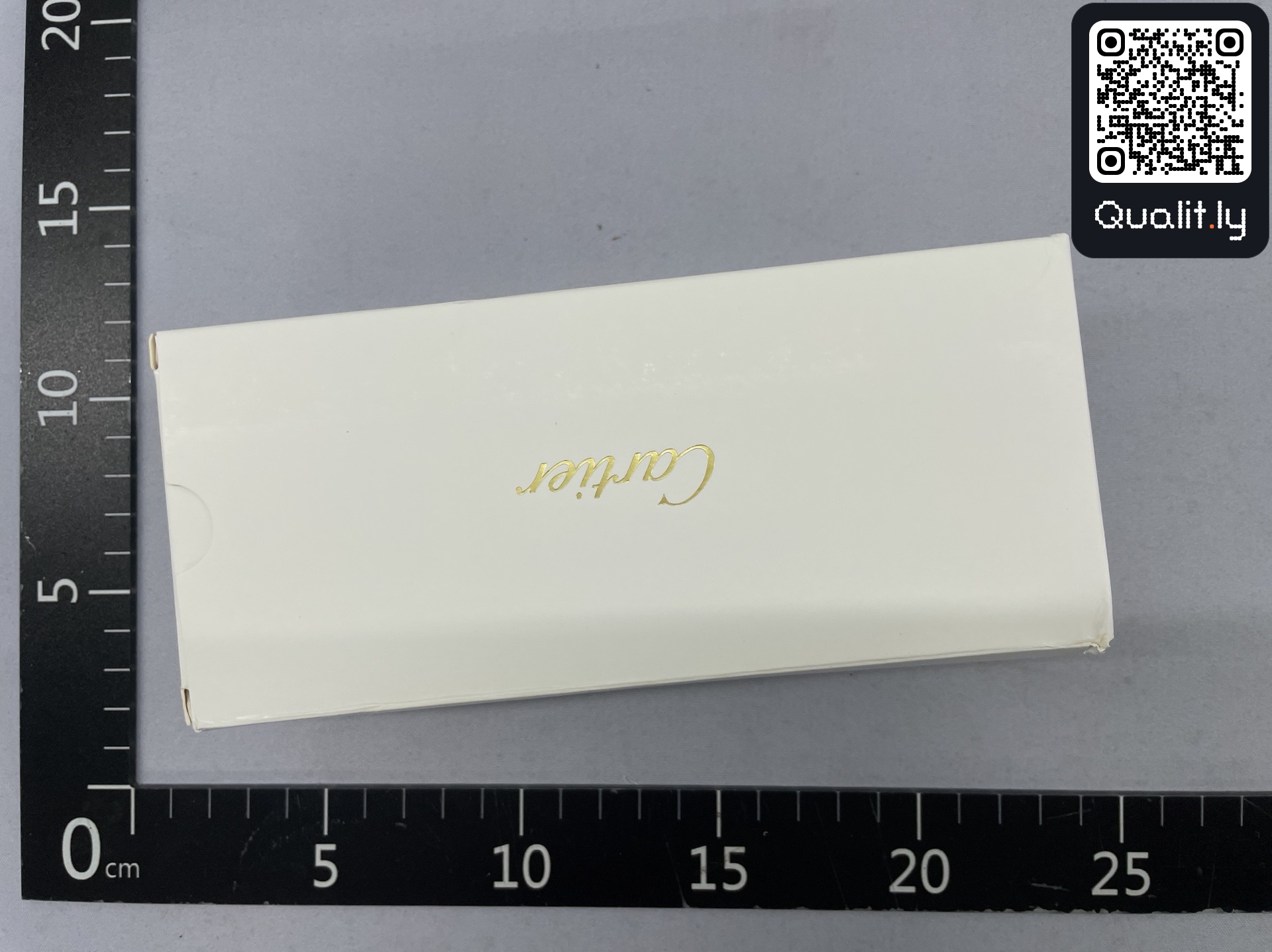 Sunglasses QC photo 1 of 68