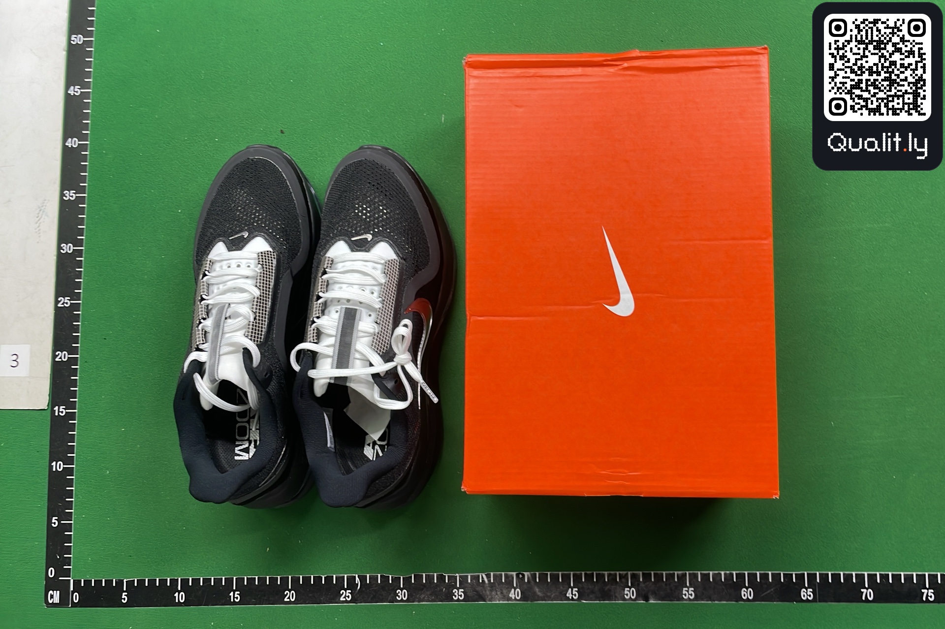 Sneakers QC photo 1 of 6