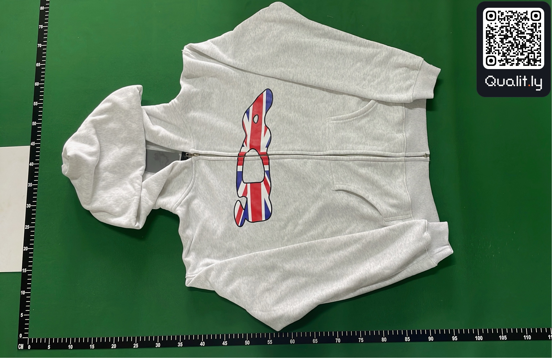 Hoodie QC photo 2 of 4