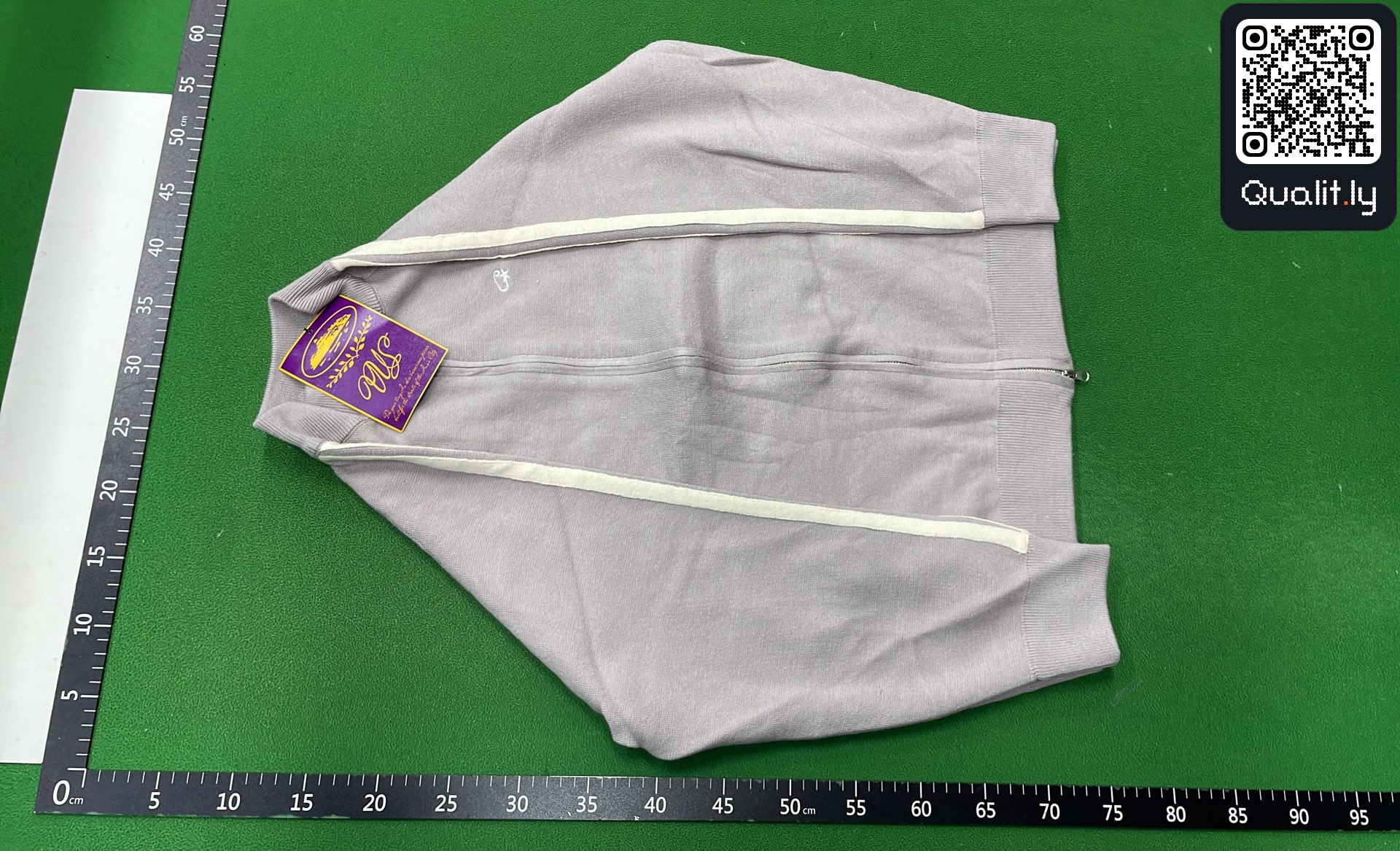 Pull — photo QC 2 sur 8