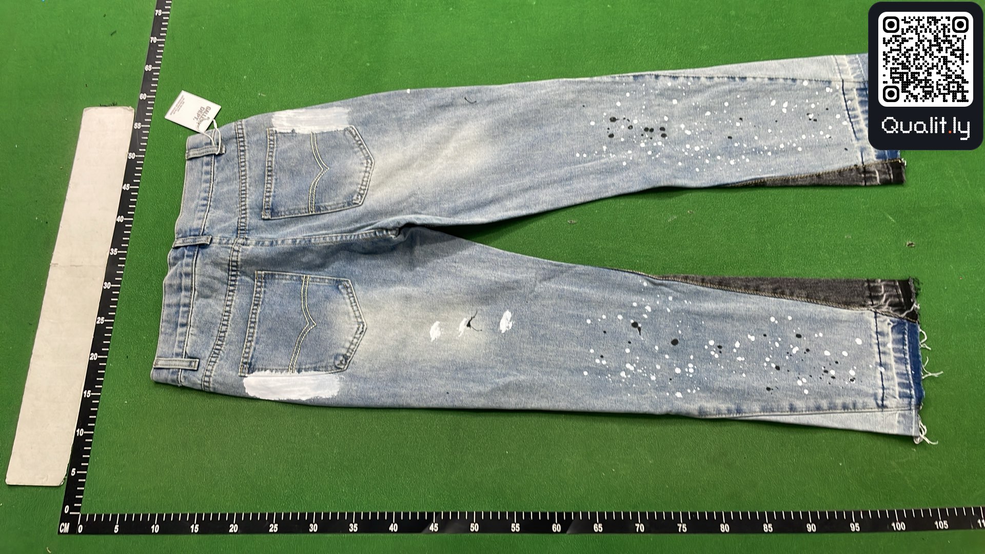 Jeans — QC-foto 3 av 46