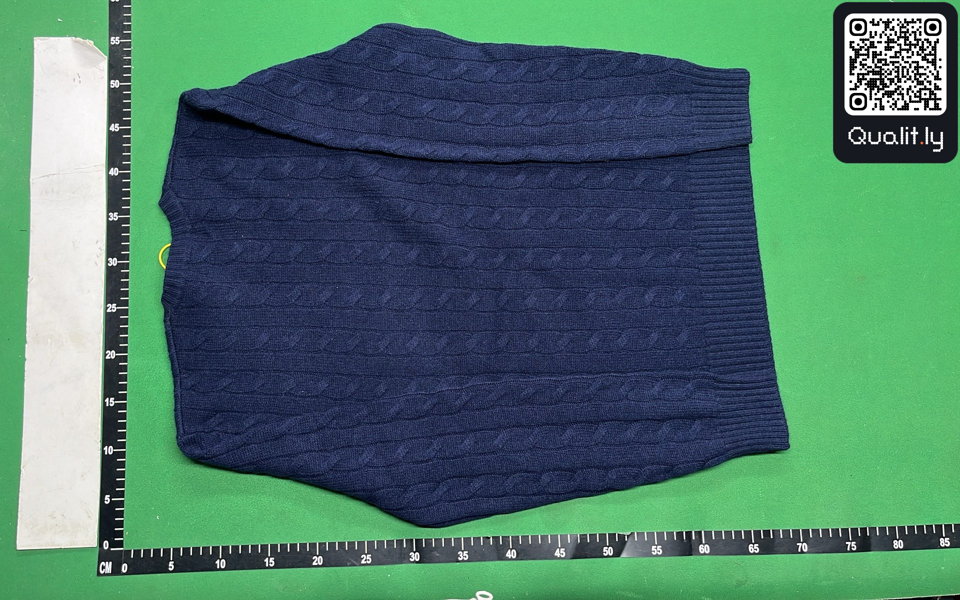 Sweater QC photo 3 of 66