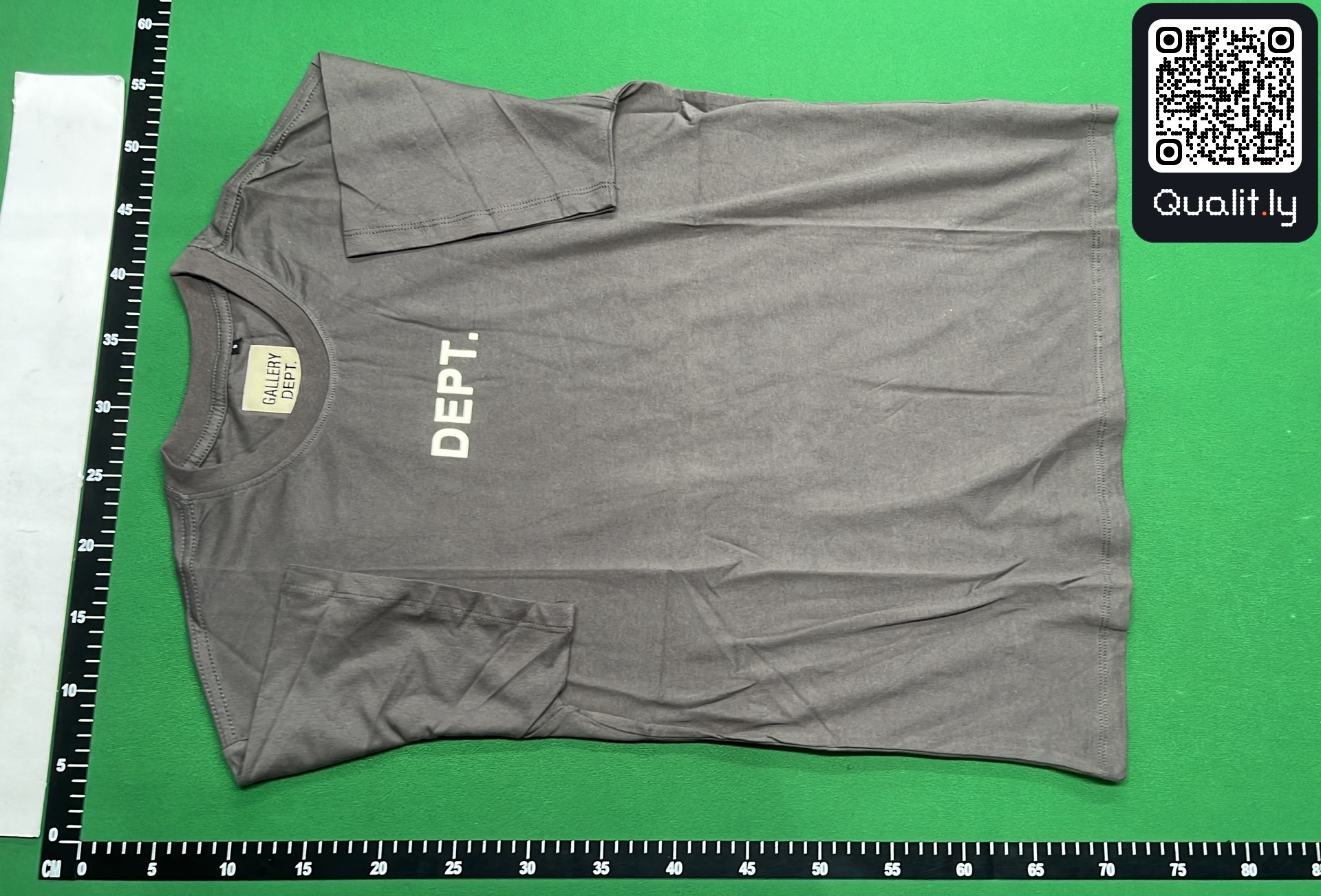 T-shirt — foto QC 2 di 32