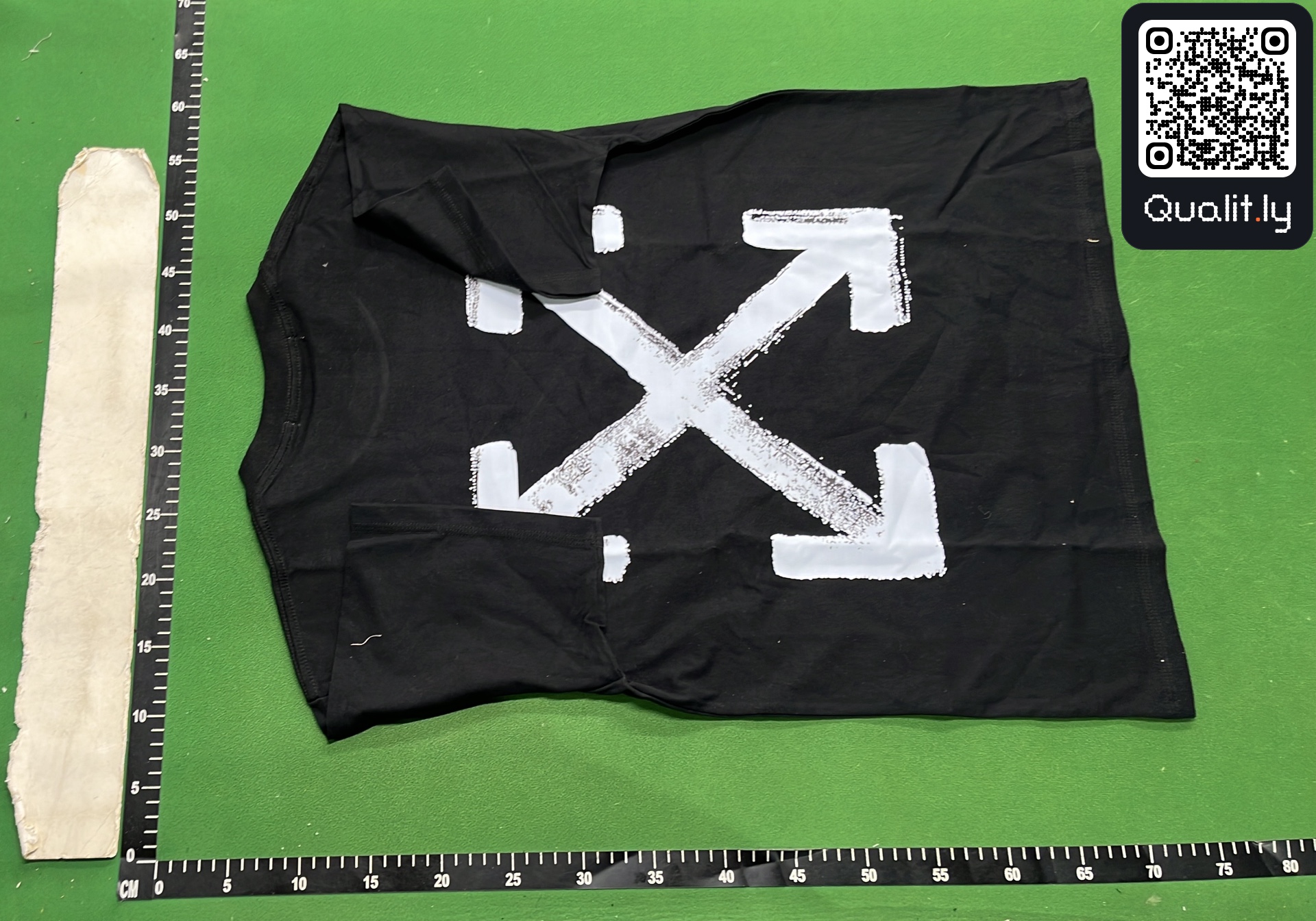 T-Shirt — QC-Foto 3 von 148