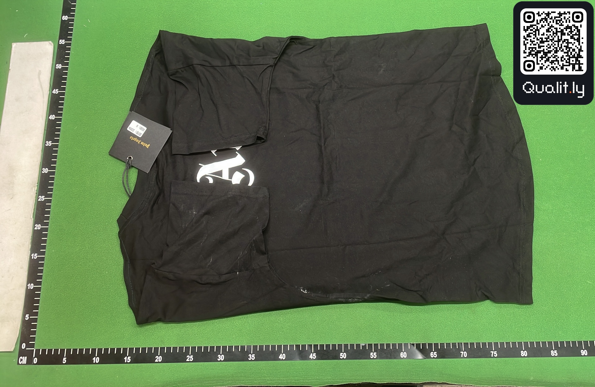 T-Shirt — QC-Foto 3 von 258