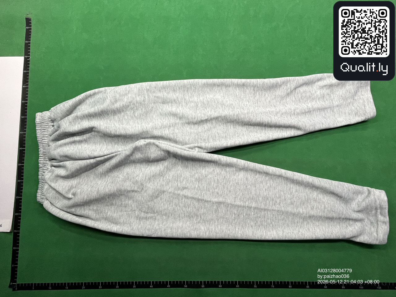 Hoodie QC photo 2 of 92
