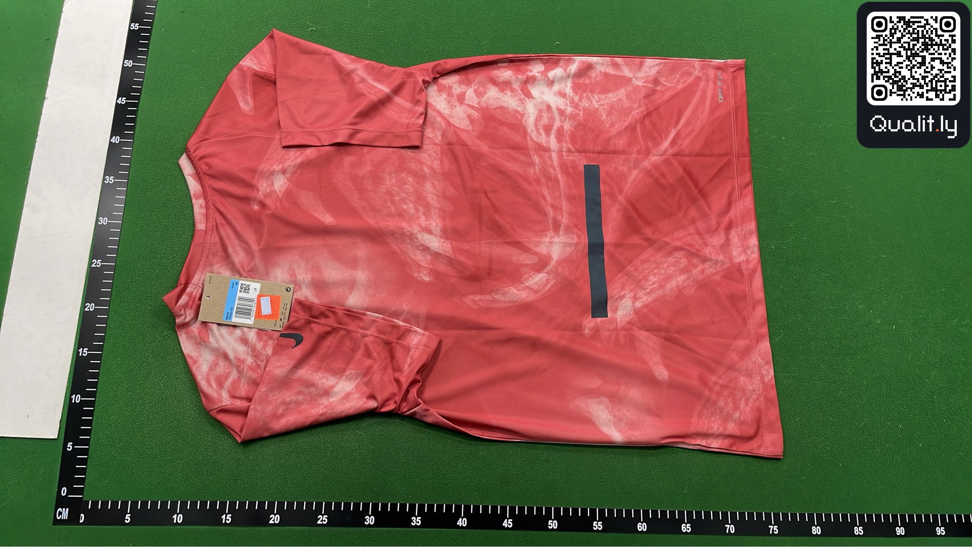 T恤 QC 照片 3 / 4