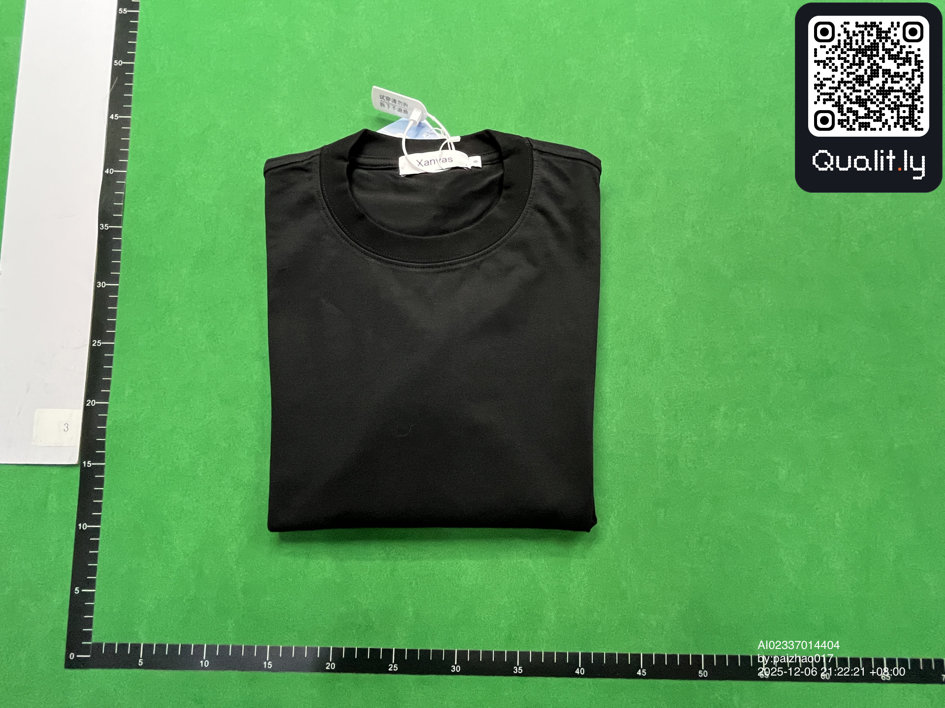 T-shirt — photo QC 1 sur 12