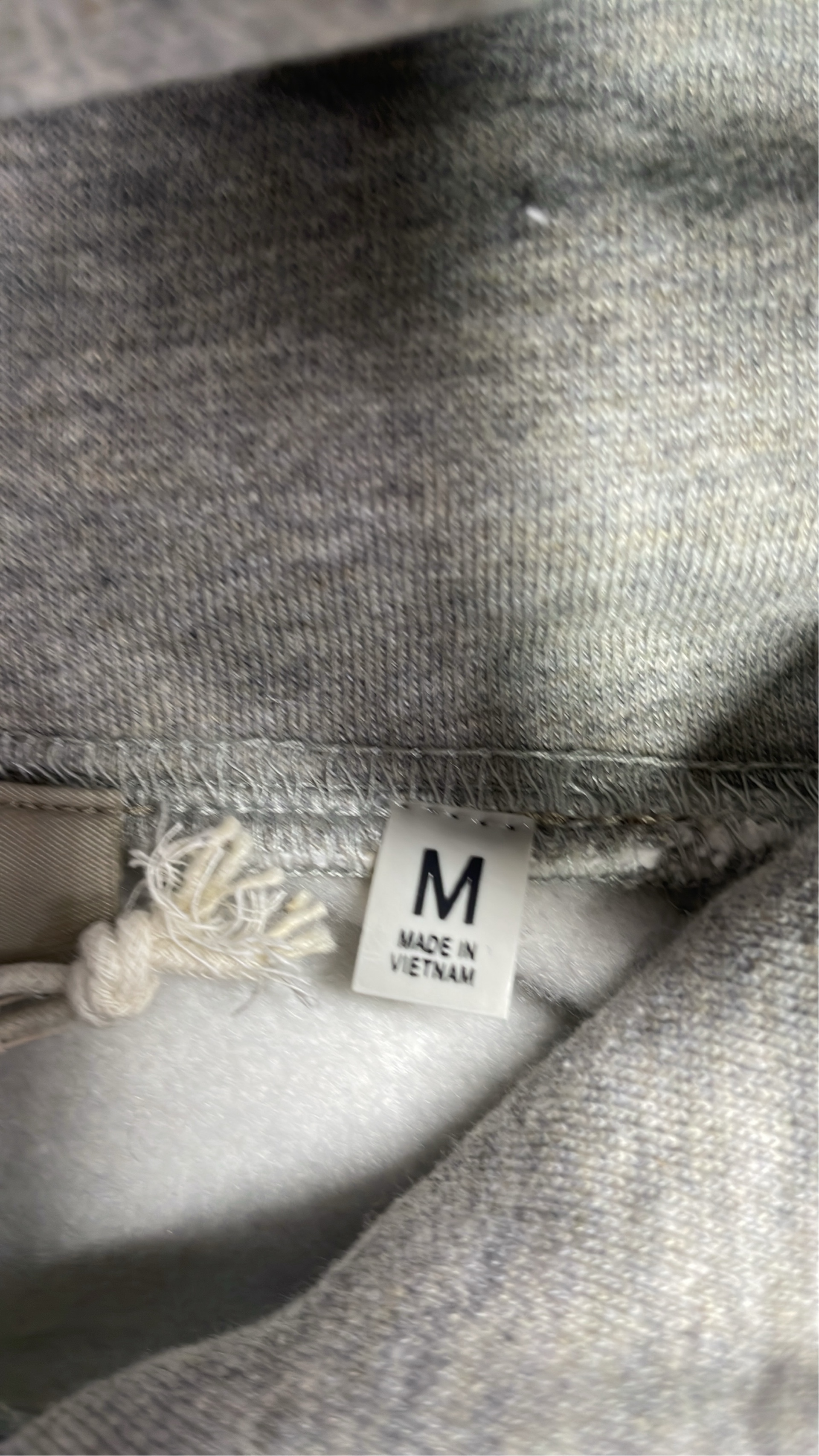 Hoodie — QC-Foto 1 von 12