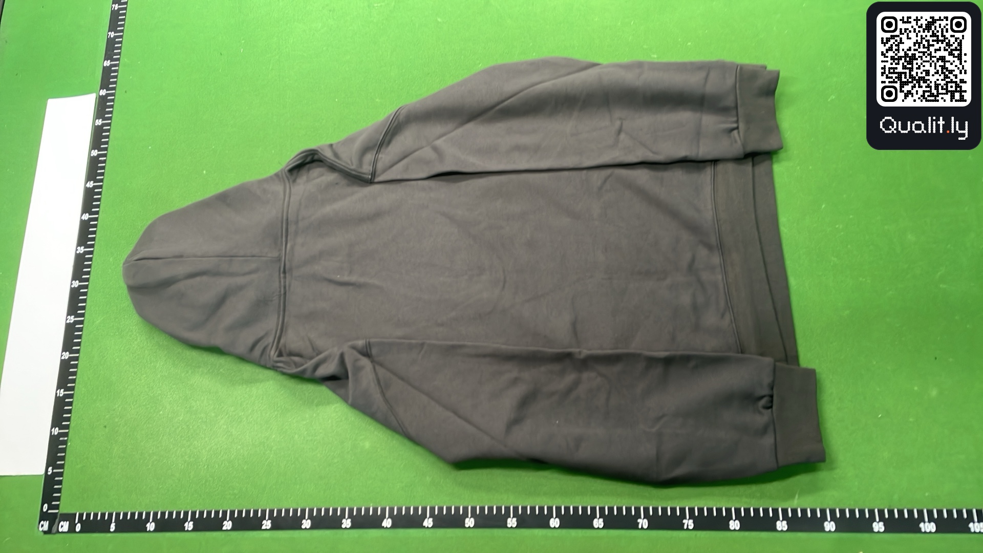 Camisola com capuz — foto QC 3 de 4