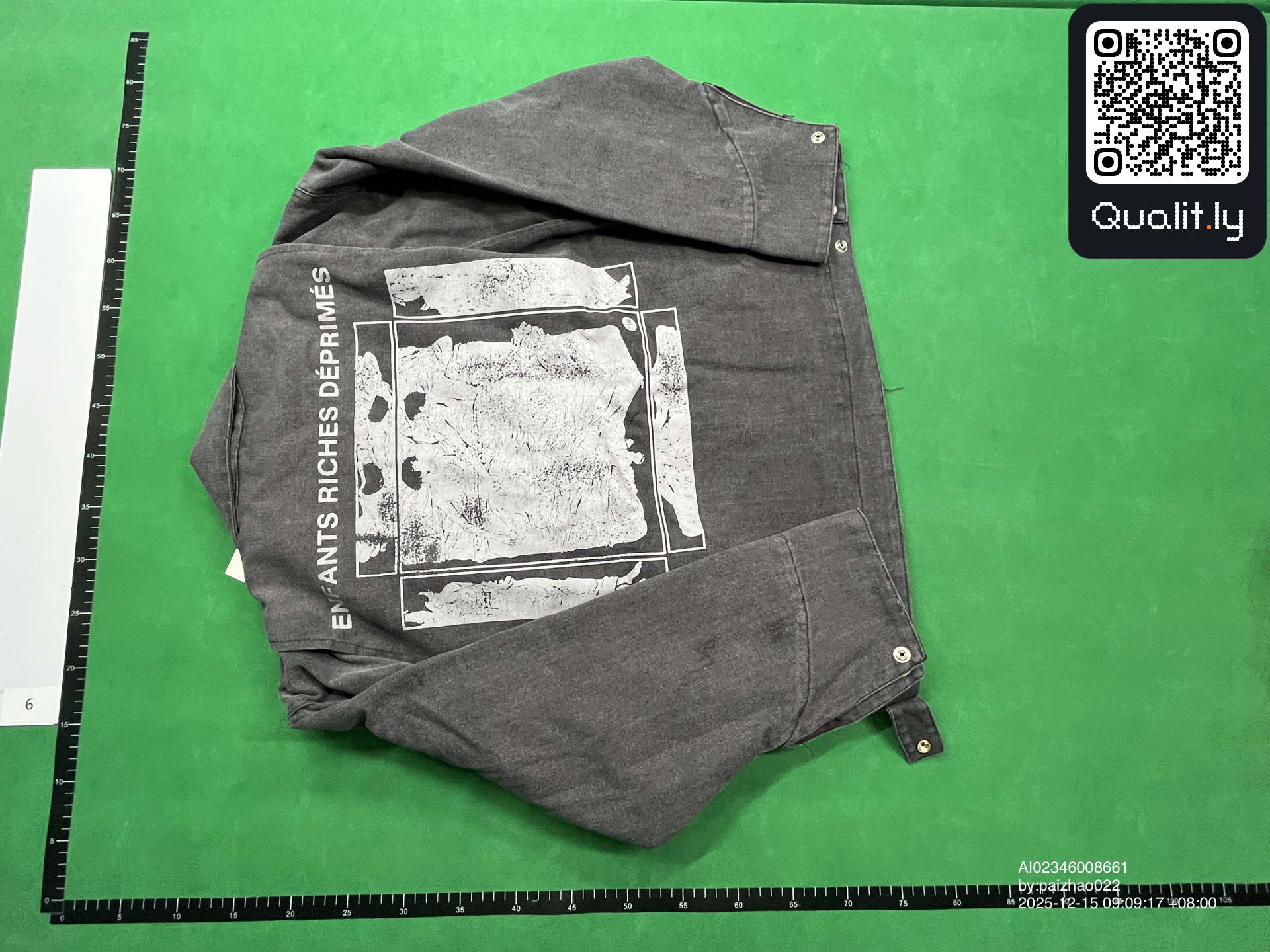 Jacket QC photo 2 of 4