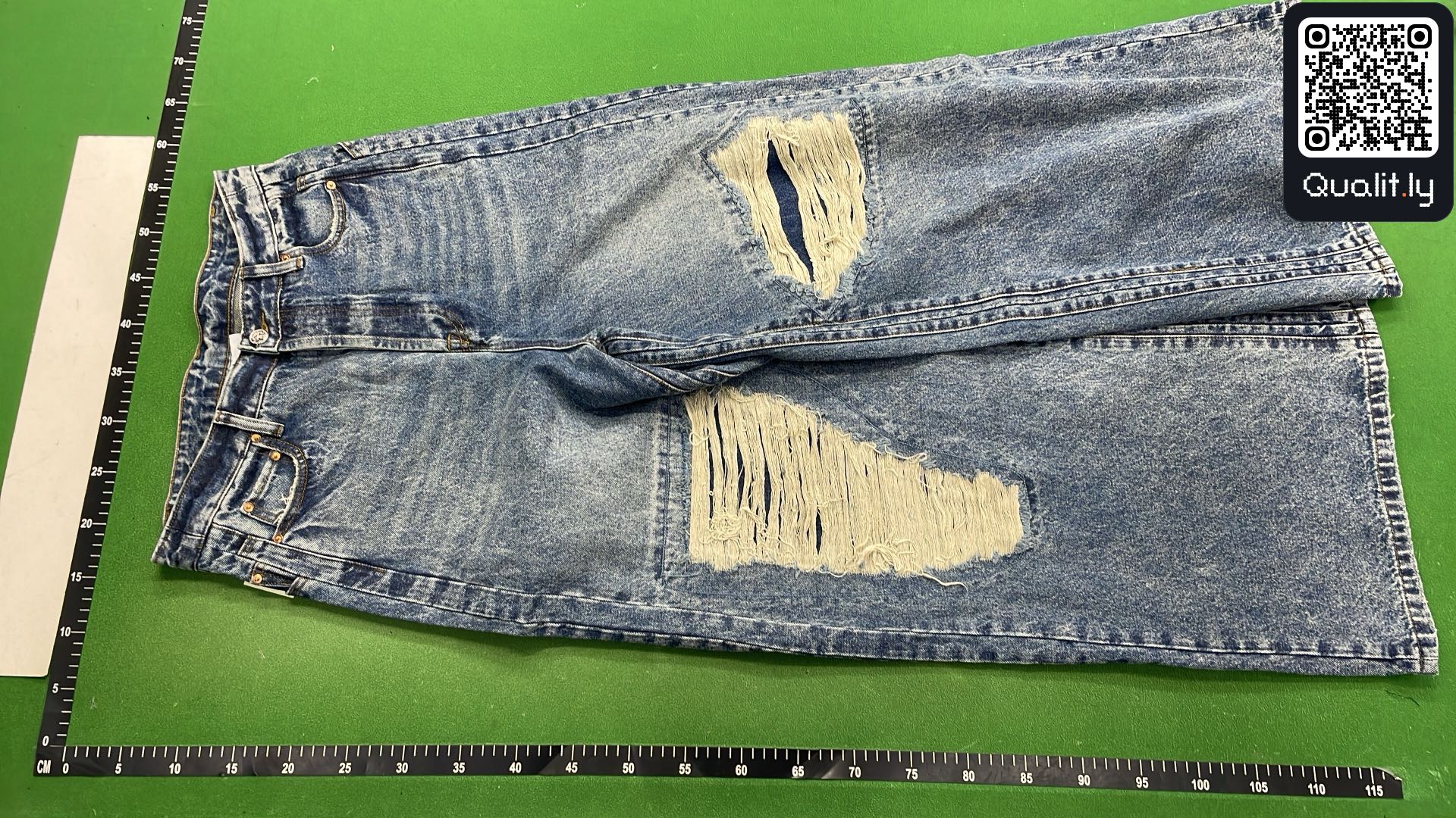 Jeans — QC-foto 2 av 22