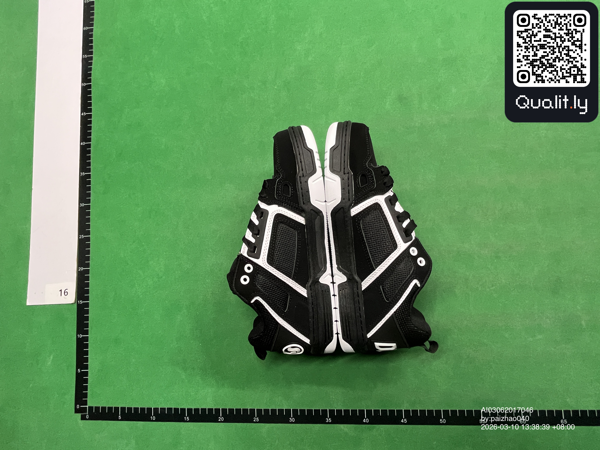 Sneakers — QC-foto 3 av 6