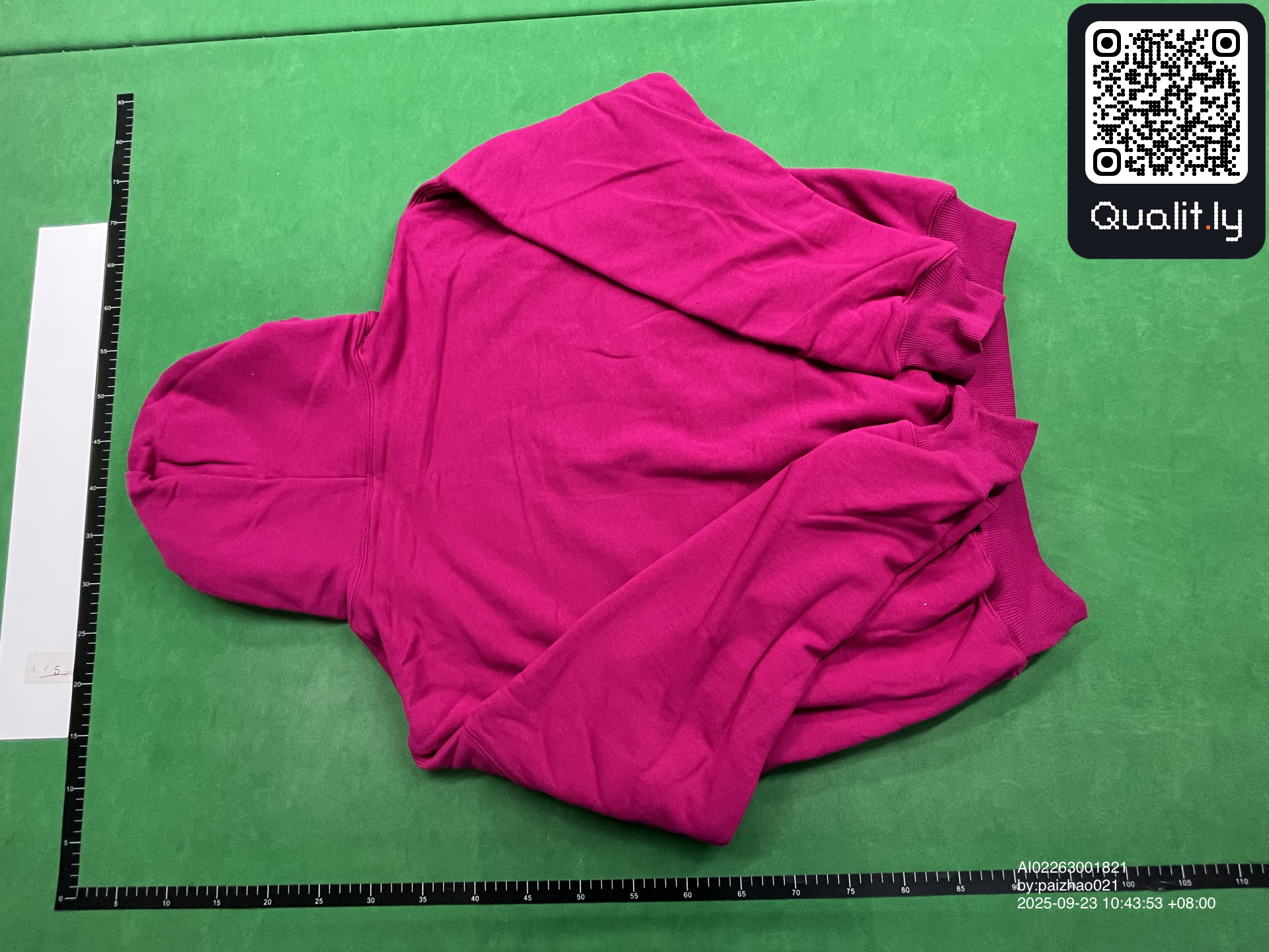 Camisola com capuz — foto QC 2 de 8
