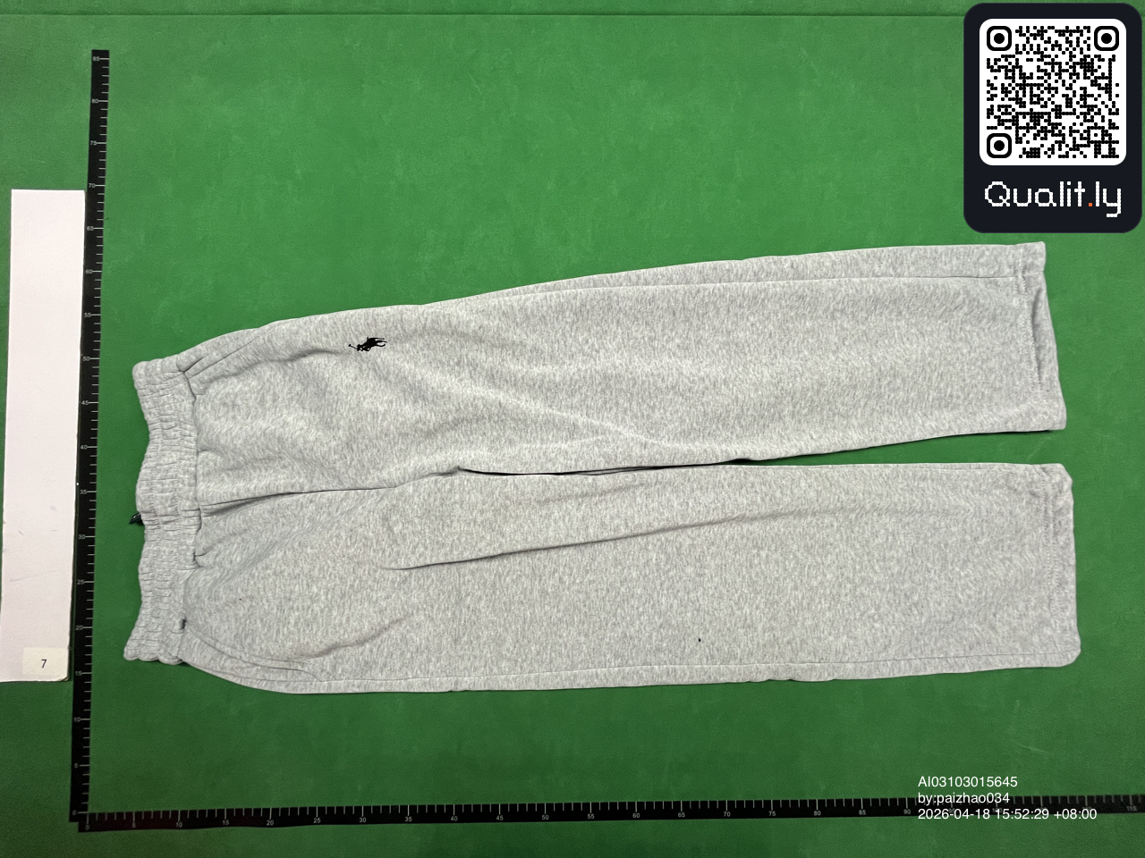 Sweatshirt QC photo 2 of 26