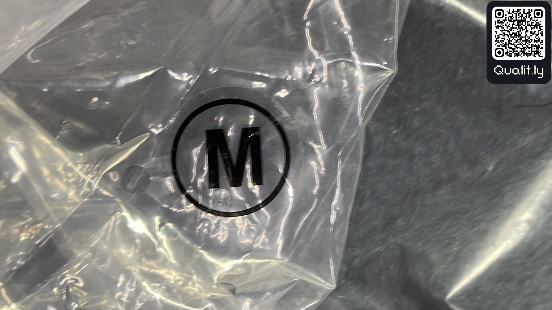 T-shirt QC photo 1 of 44