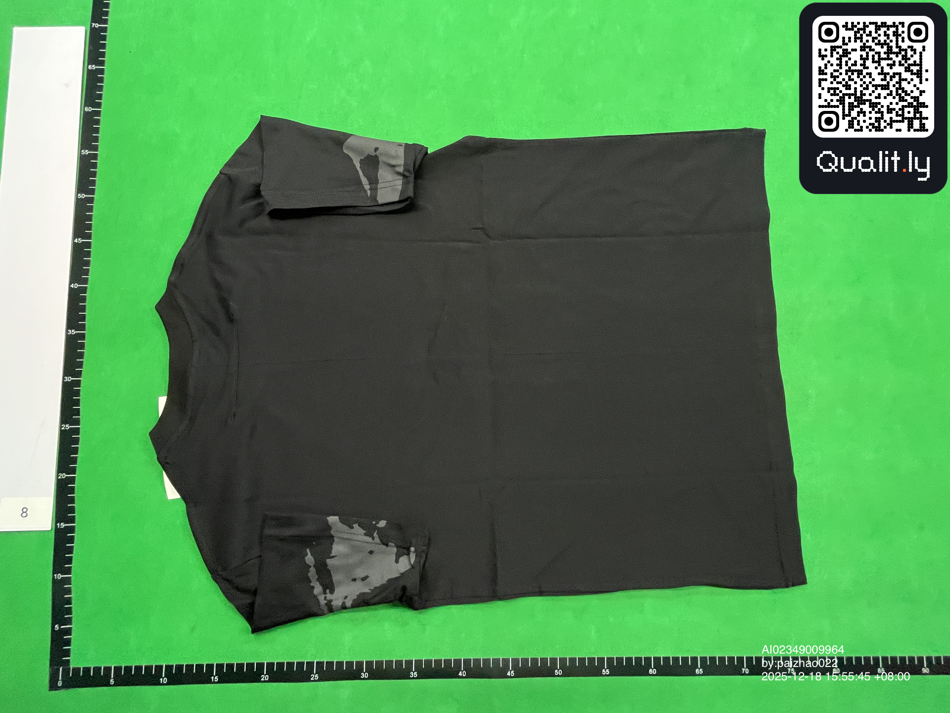 T-shirt — QC-foto 2 van 4