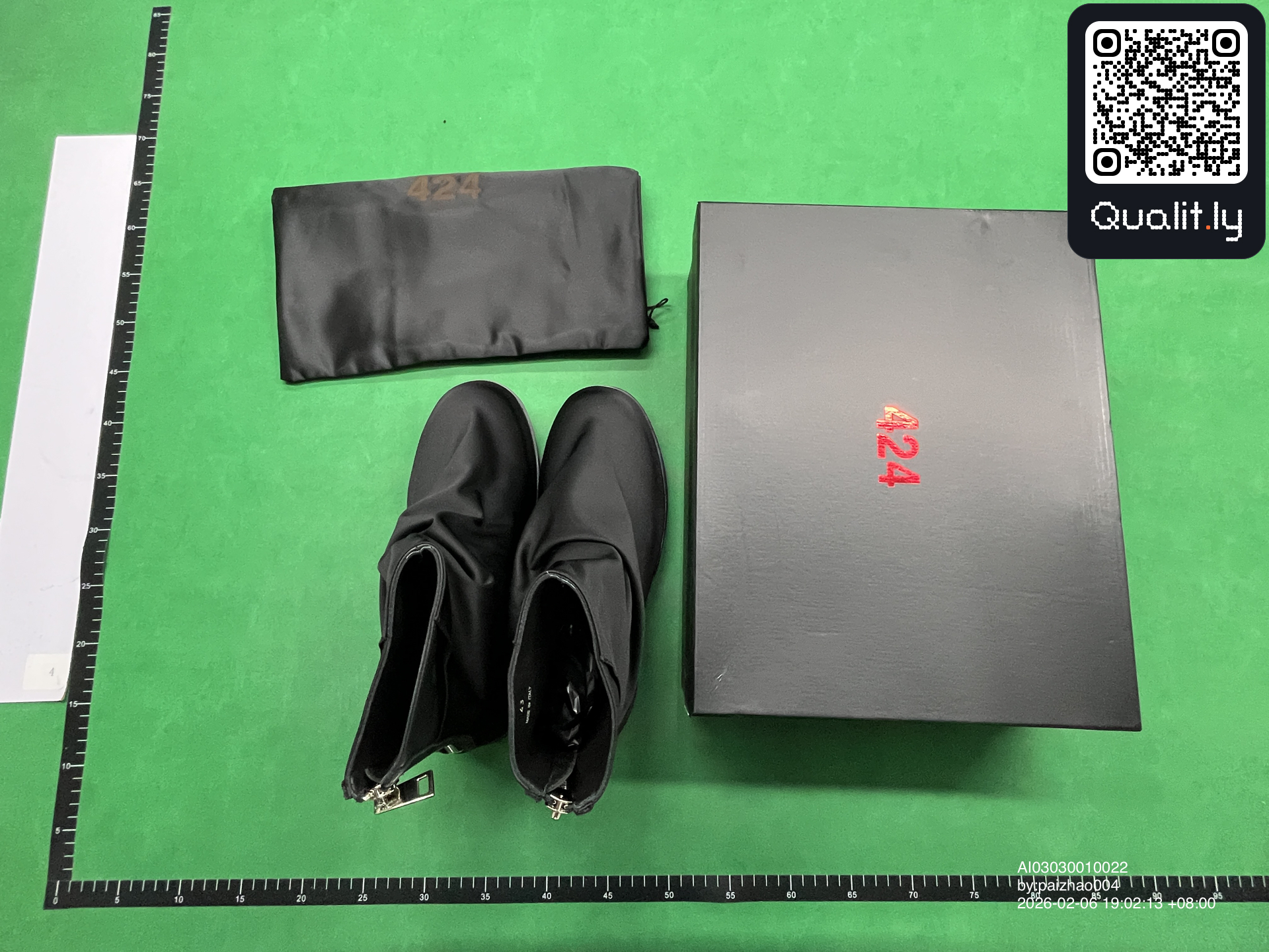 Boots QC photo 1 of 54