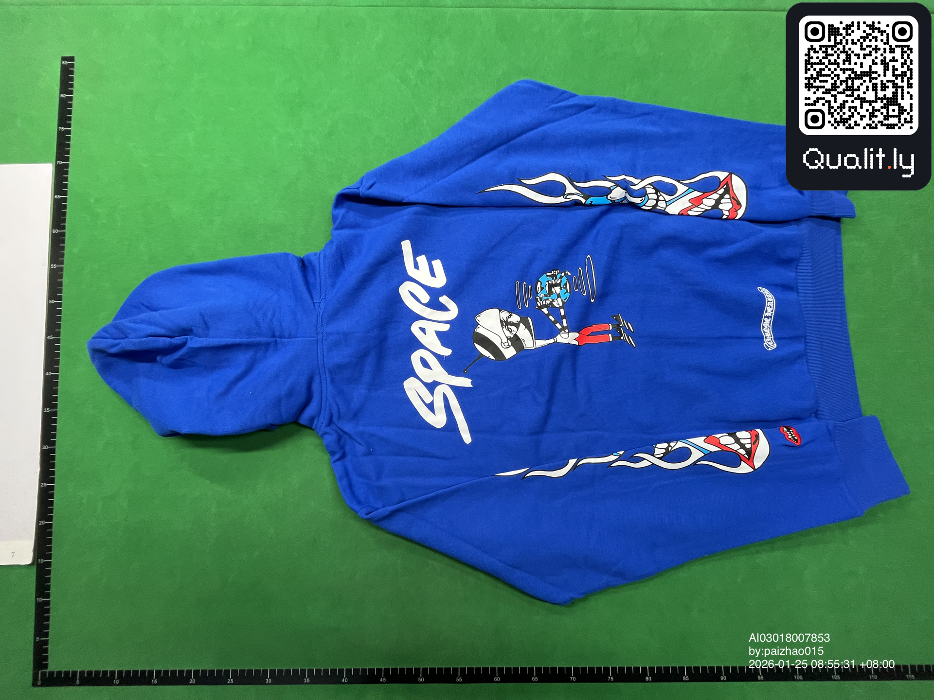 Hoodie — QC-foto 3 van 10