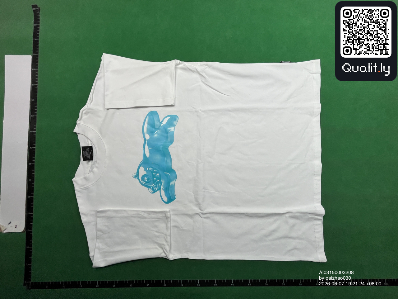 Camiseta — foto QC 2 de 10