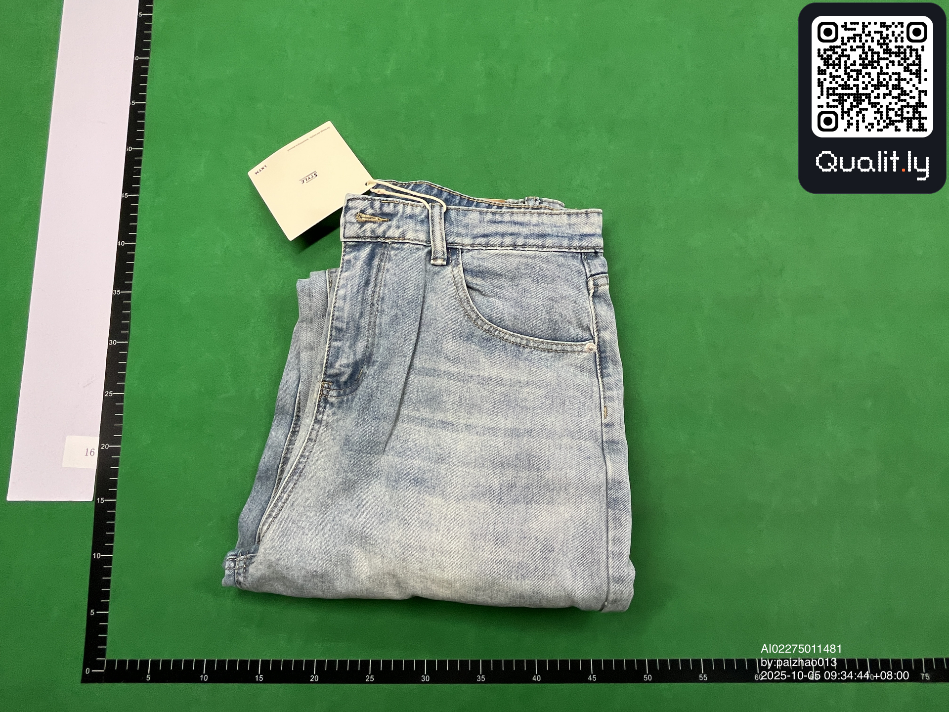 Jeans QC photo 1 of 4
