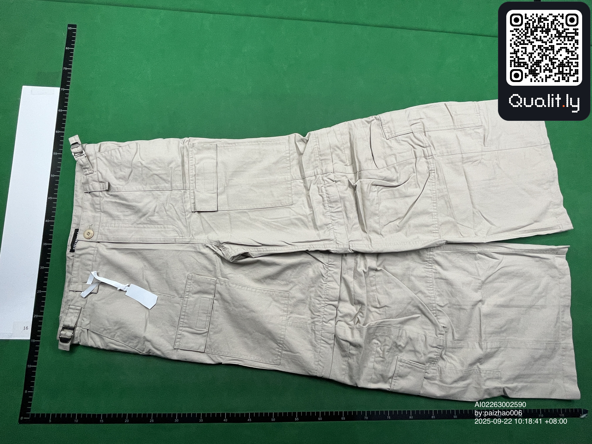Pants QC photo 3 of 28