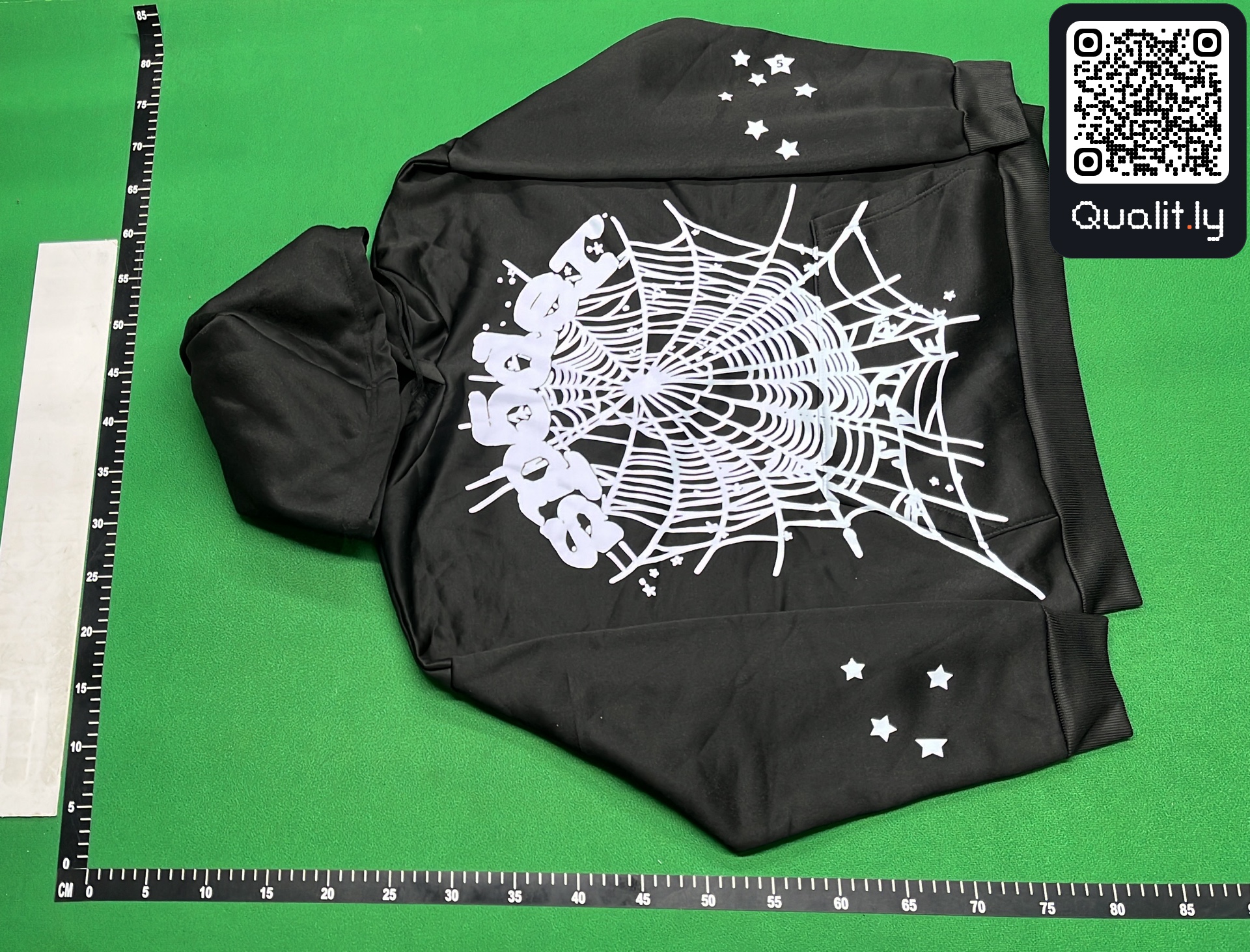 Hoodie QC photo 2 of 4