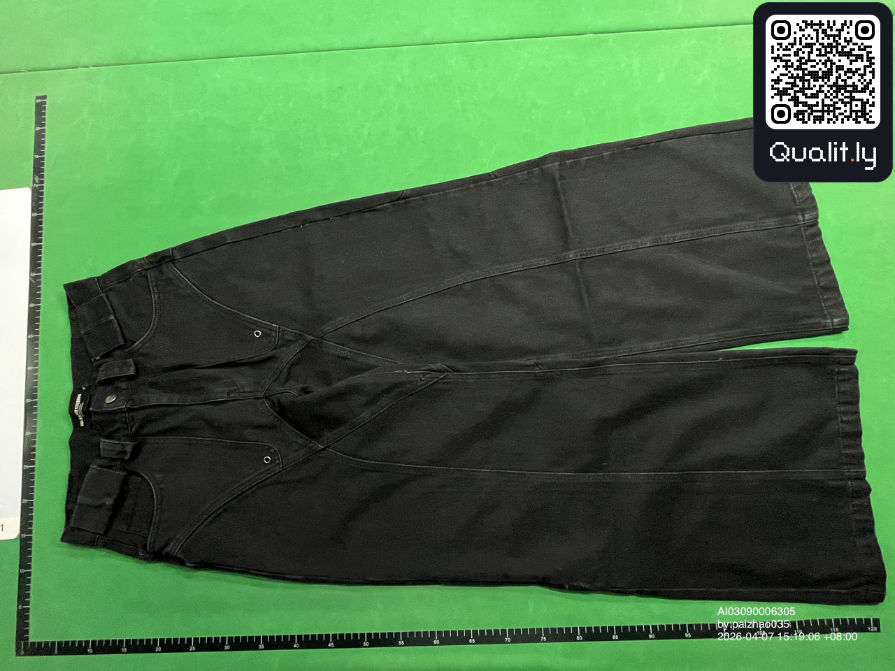 Jeans QC photo 2 of 18