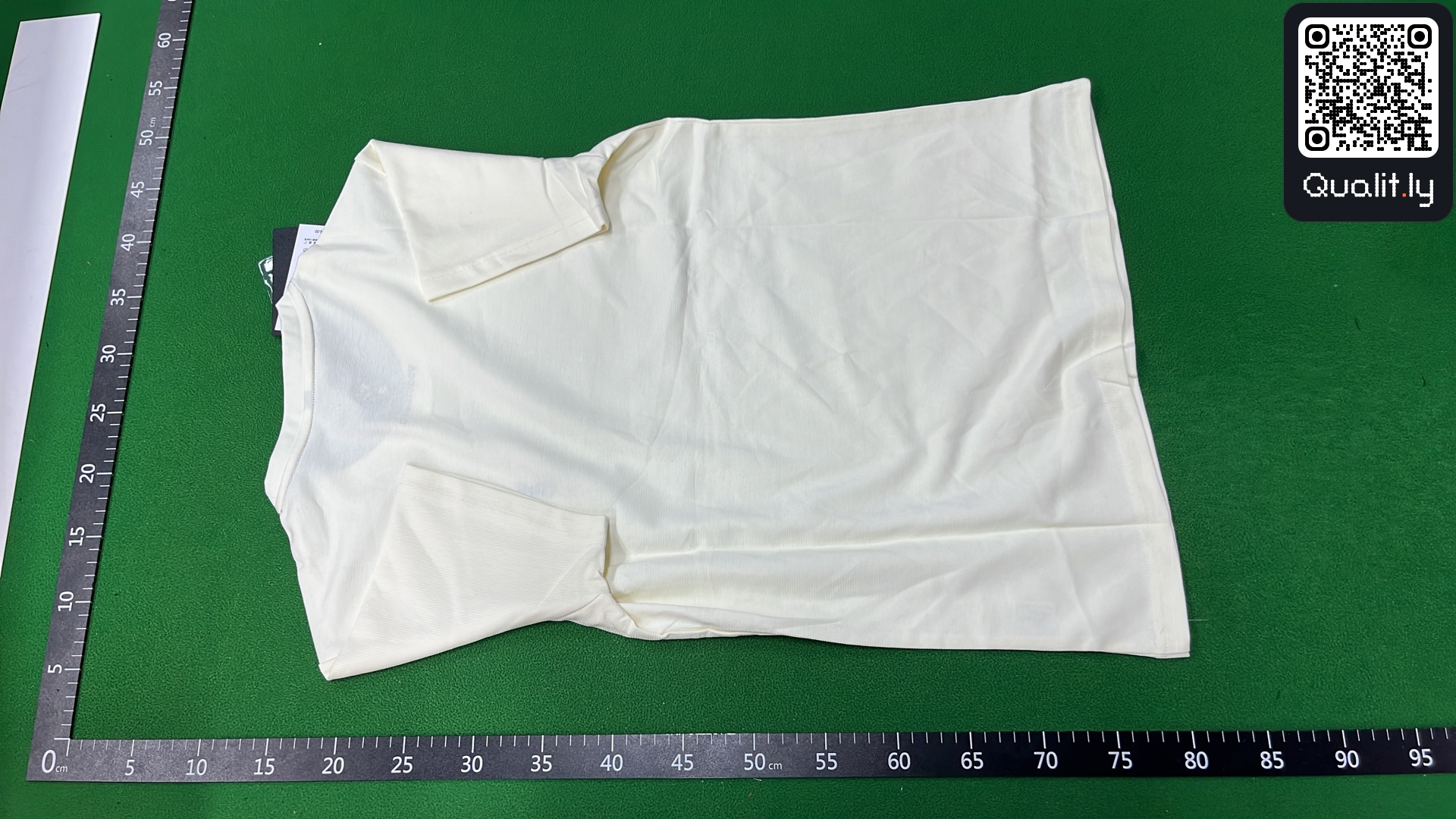 T-Shirt — QC-Foto 3 von 17