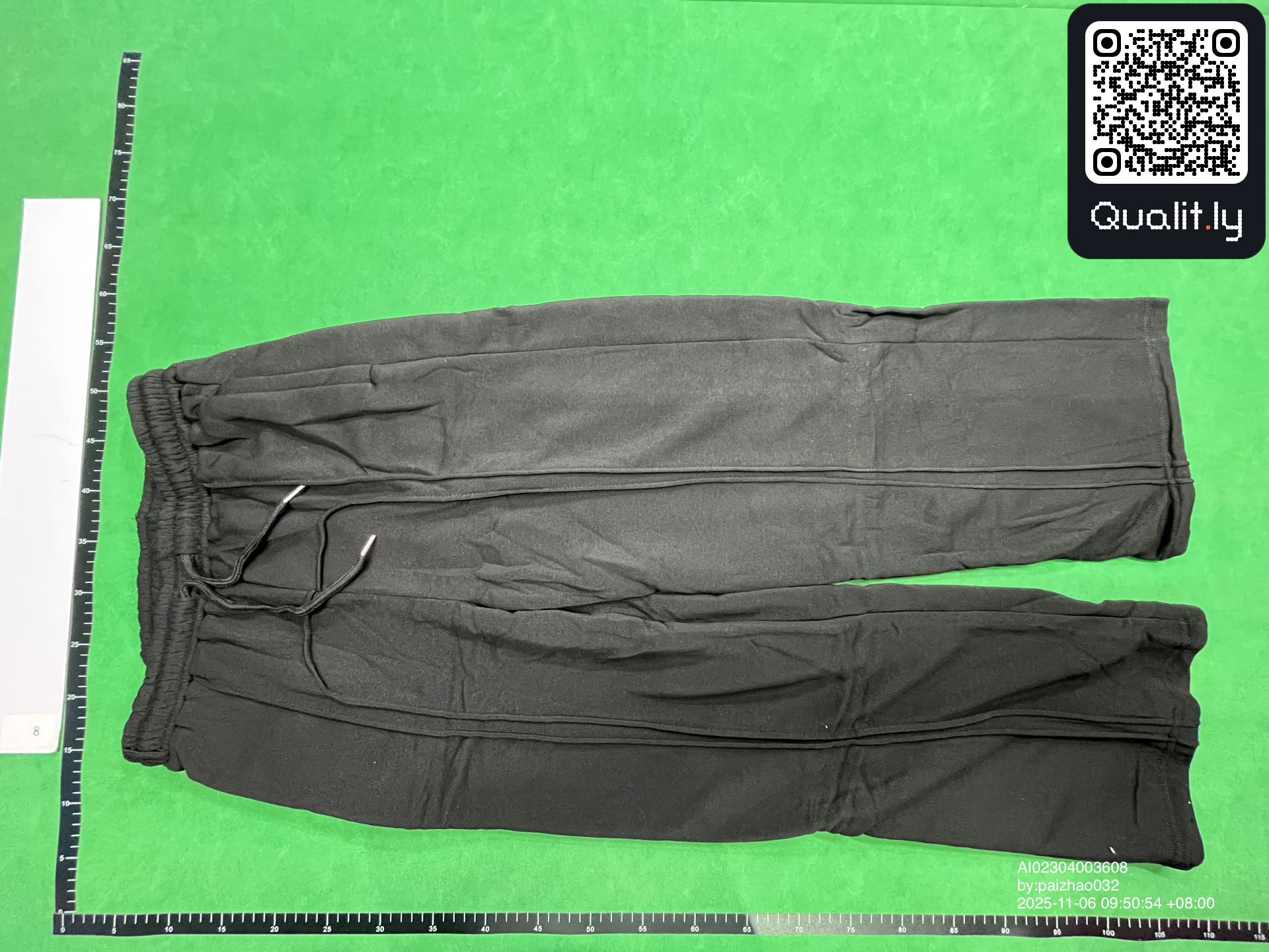 Pants QC photo 3 of 32