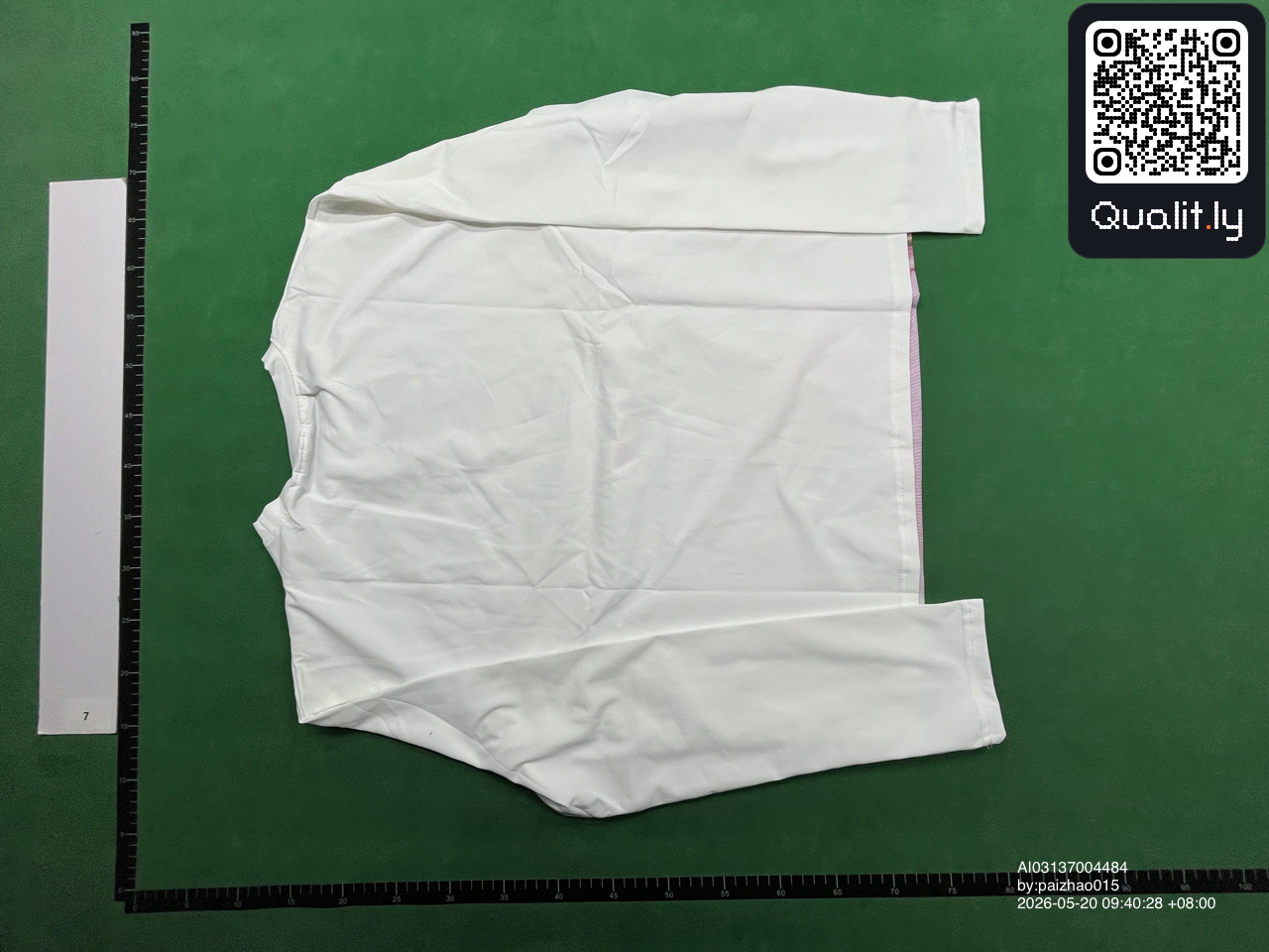 Bluza — zdjęcie QC 2 z 4