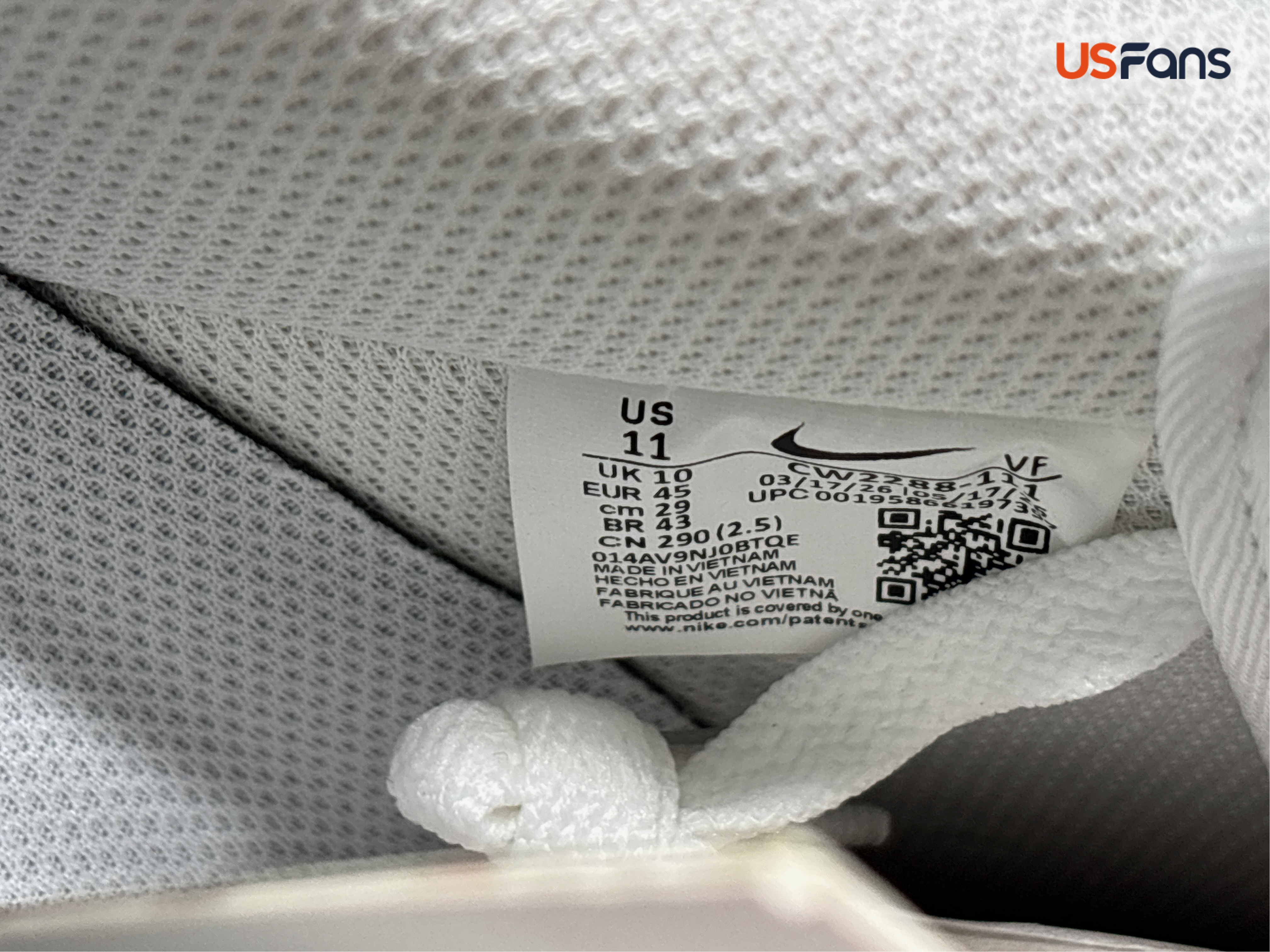 Sneakers QC photo 2 of 36