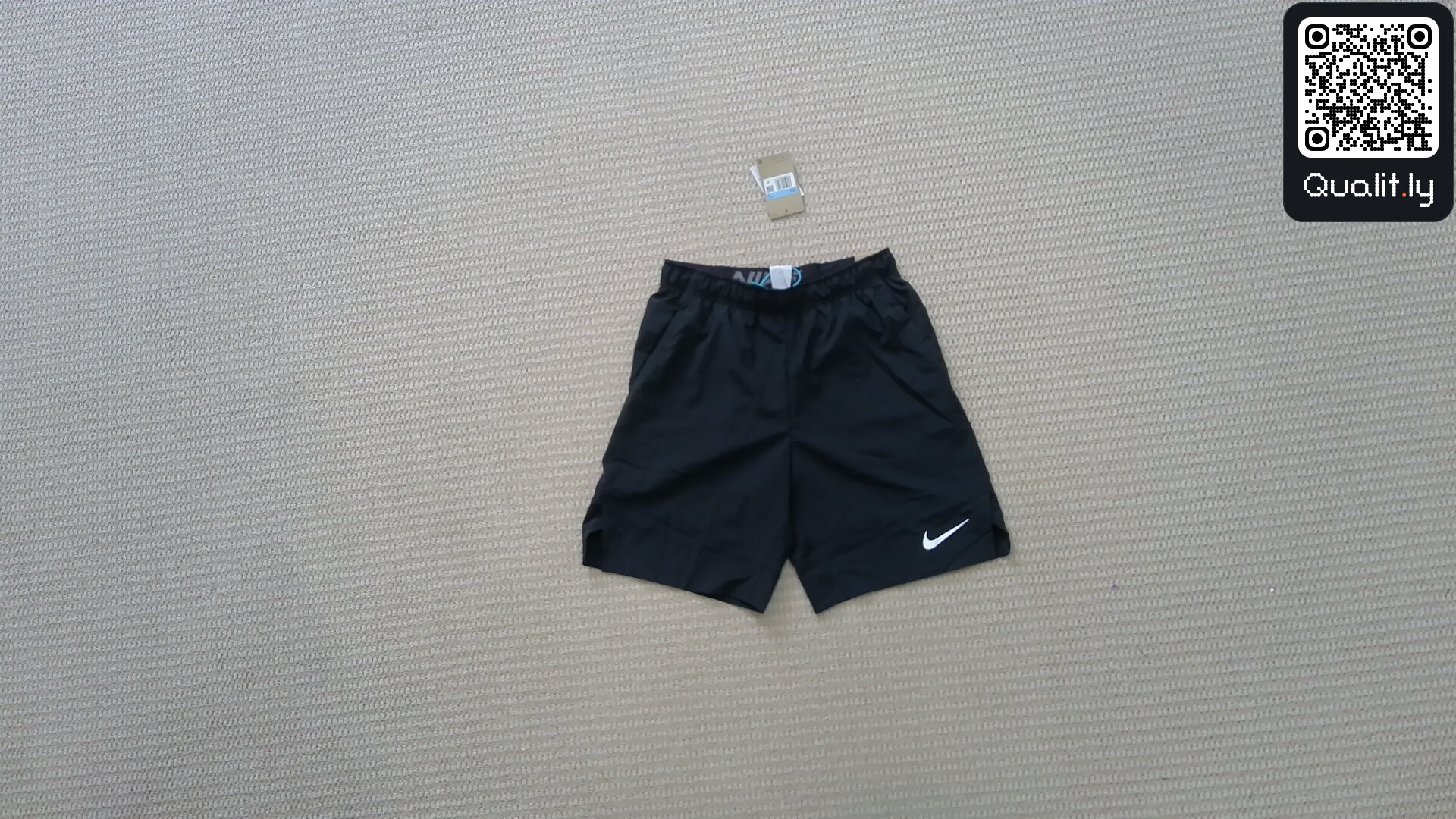Pantaloncini — foto QC 1 di 8