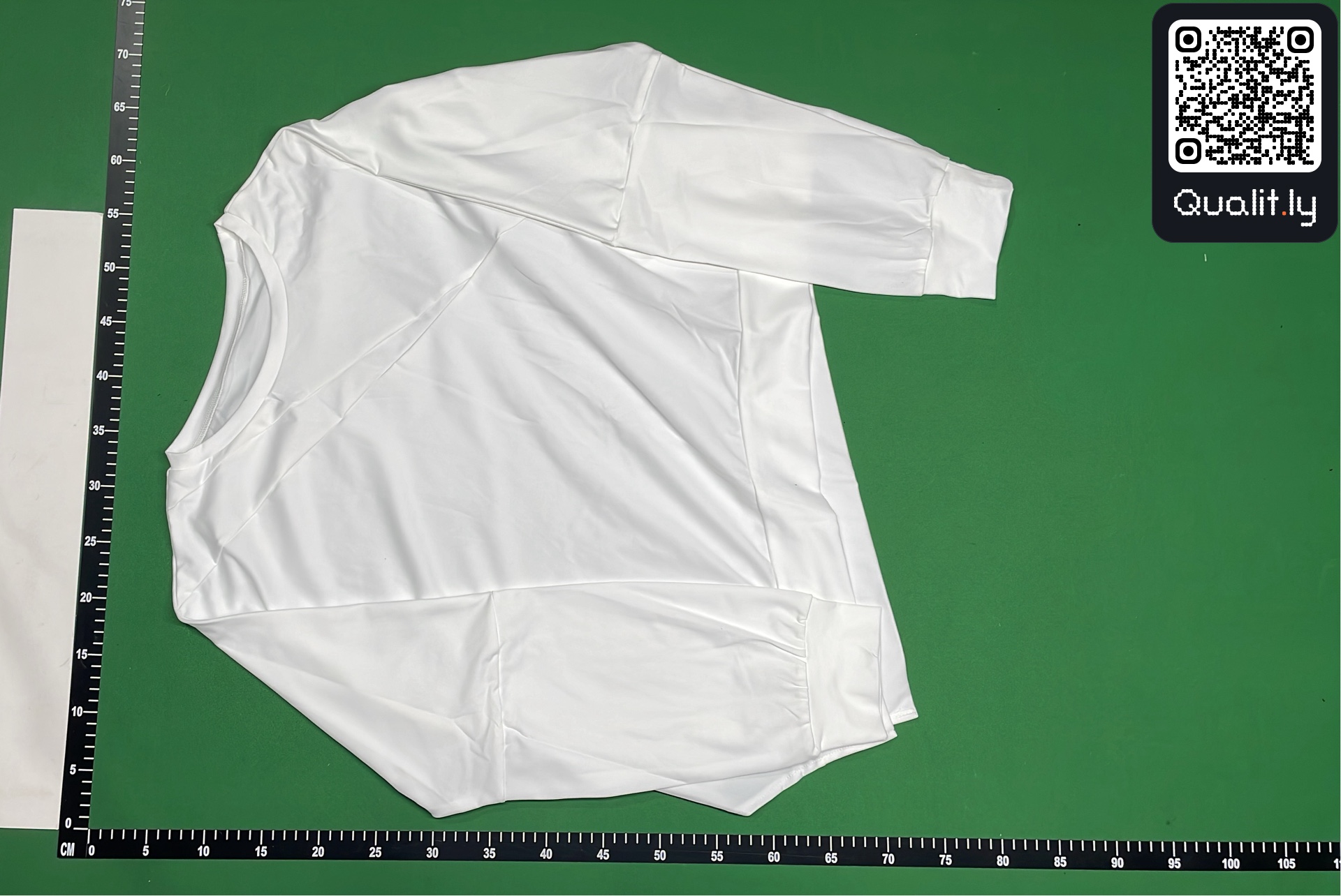 Sweatshirt QC photo 2 of 5