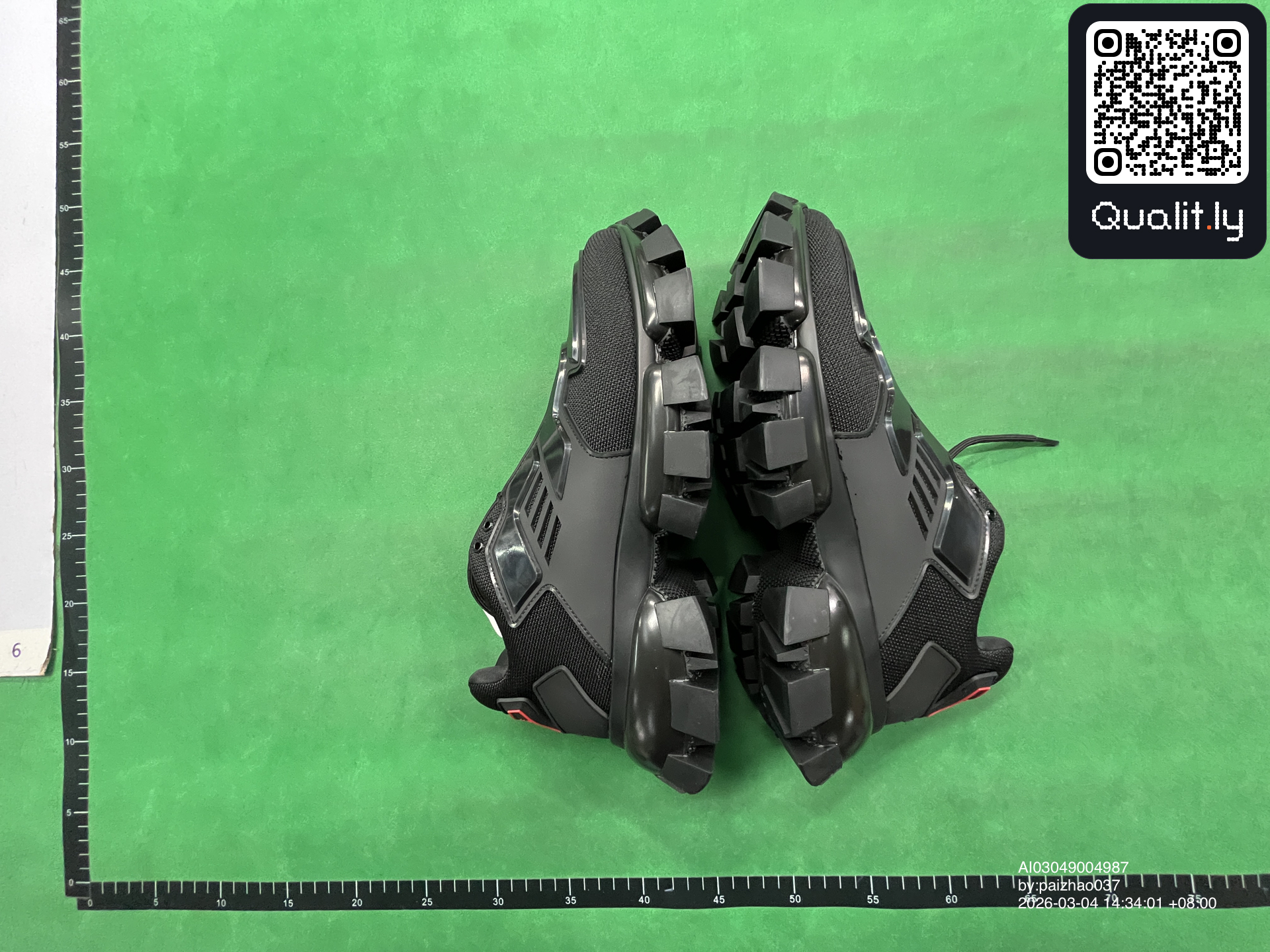 Sneakers — QC-foto 2 av 30