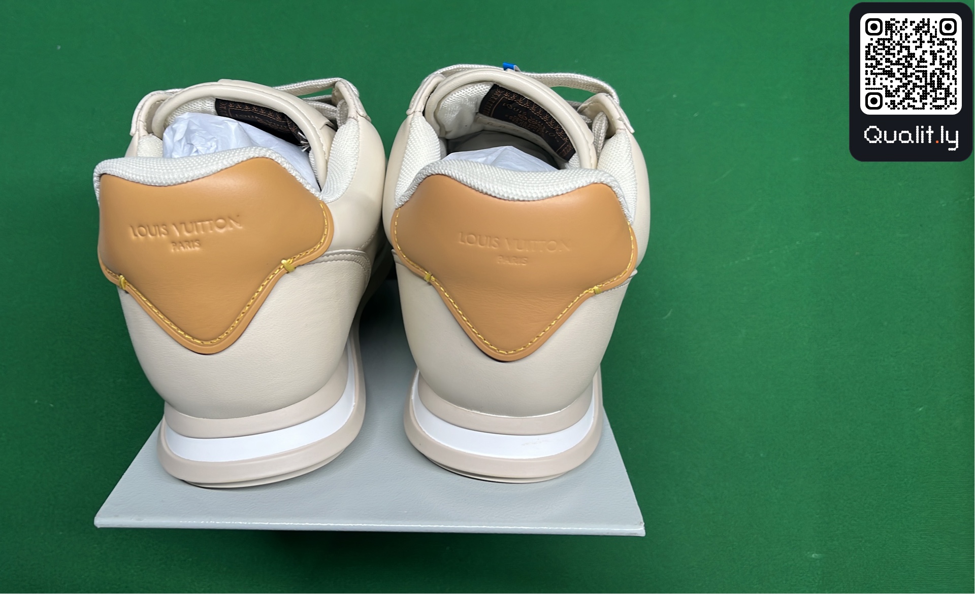 Sneakers QC photo 3 of 6