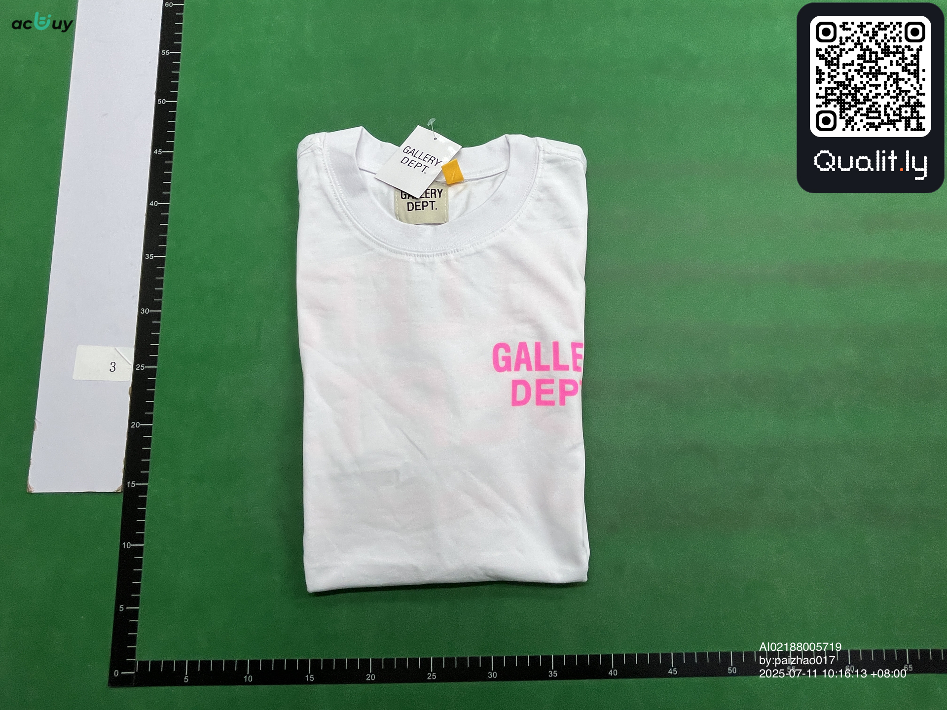 T-shirt — QC-foto 1 van 92
