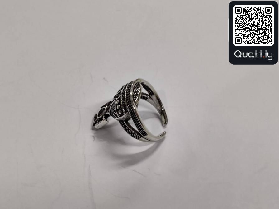 Gioiello — foto QC 1 di 20