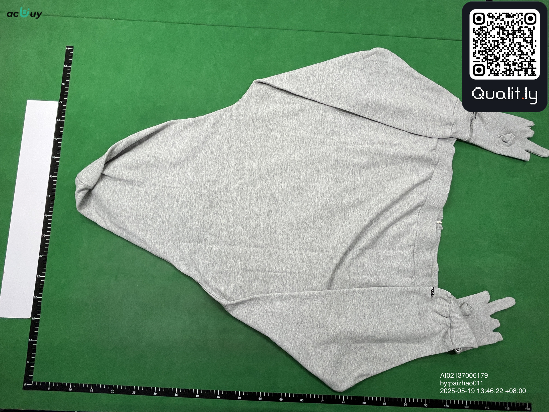 Veste — photo QC 2 sur 24