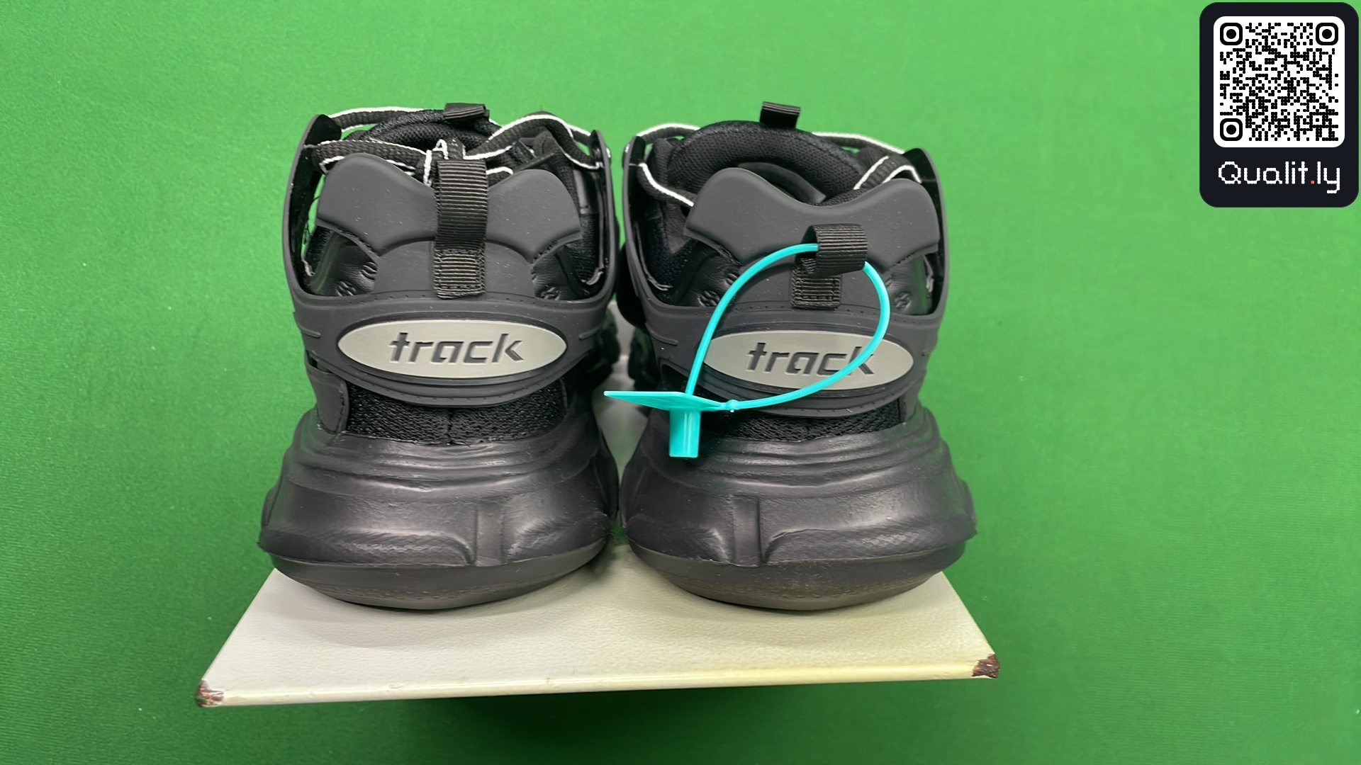 Sneaker — QC-Foto 3 von 56