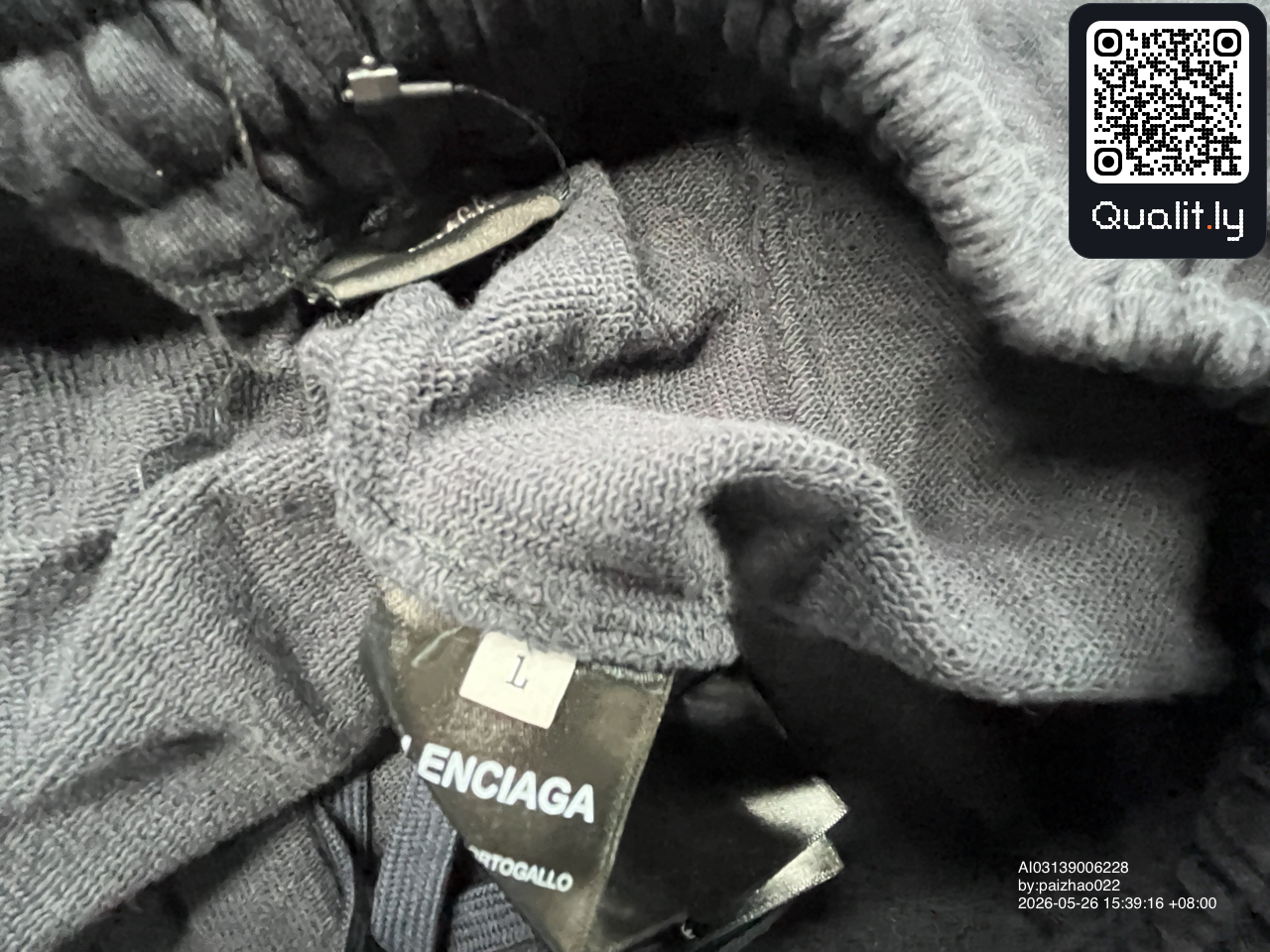 Pantaloni — fotografie QC 1 din 14