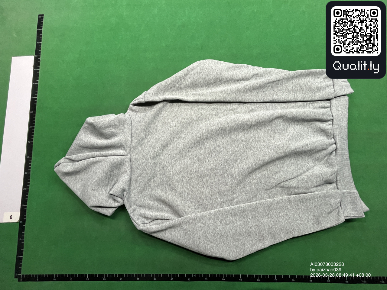 Felpa con cappuccio — foto QC 2 di 43
